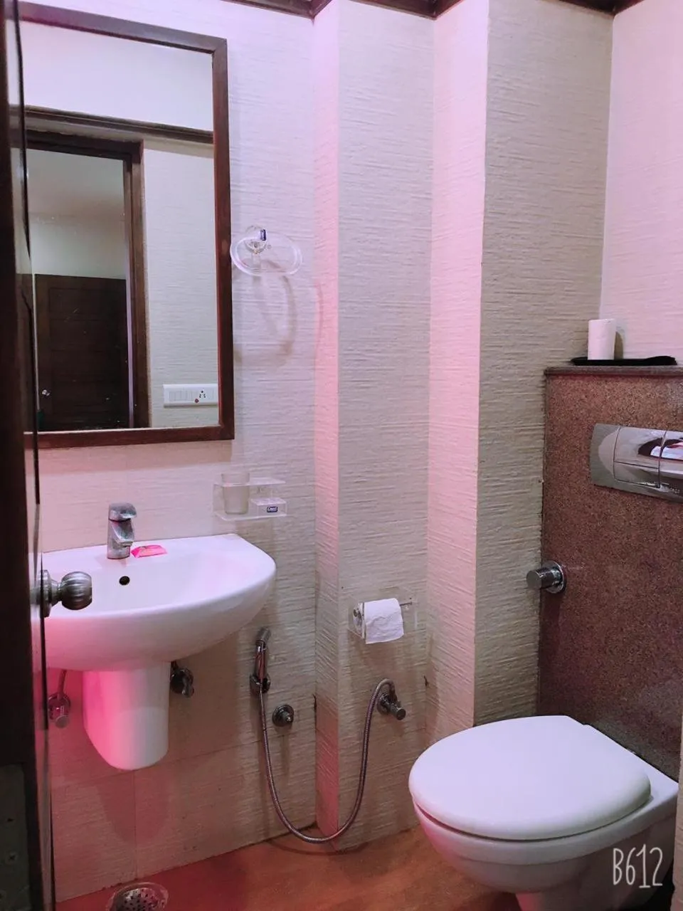 Bathroom in Hotel Dasaprakash