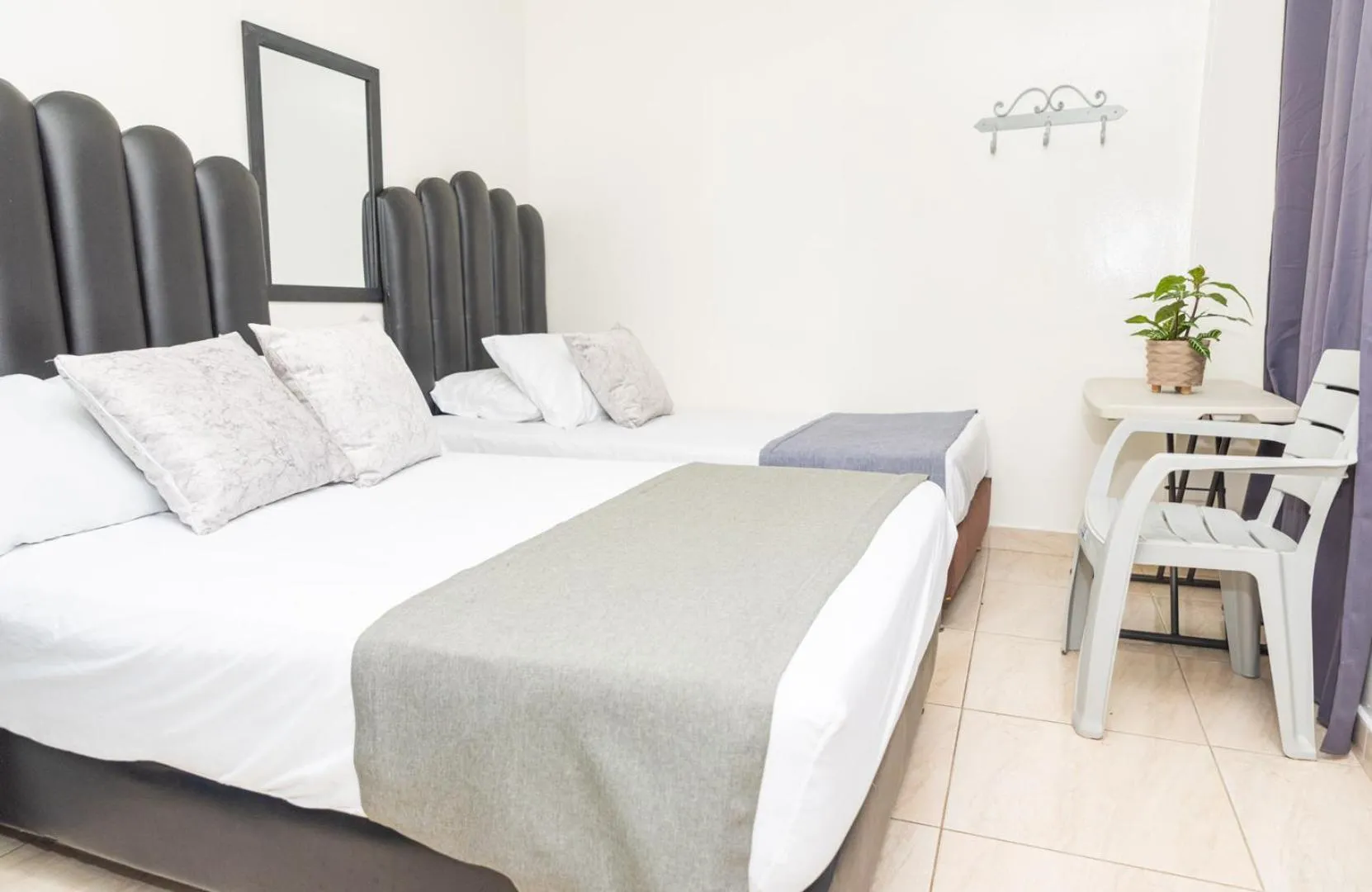 Bed in Hotel Alcazar