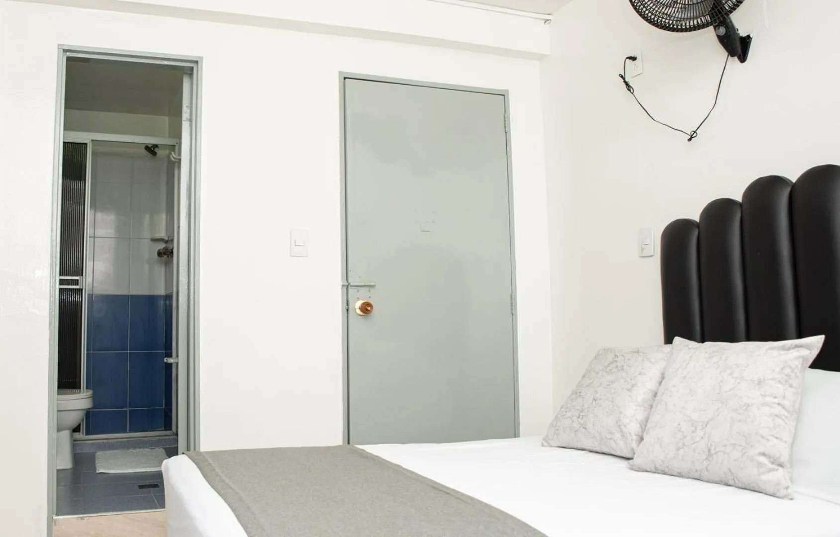 Bed in Hotel Alcazar