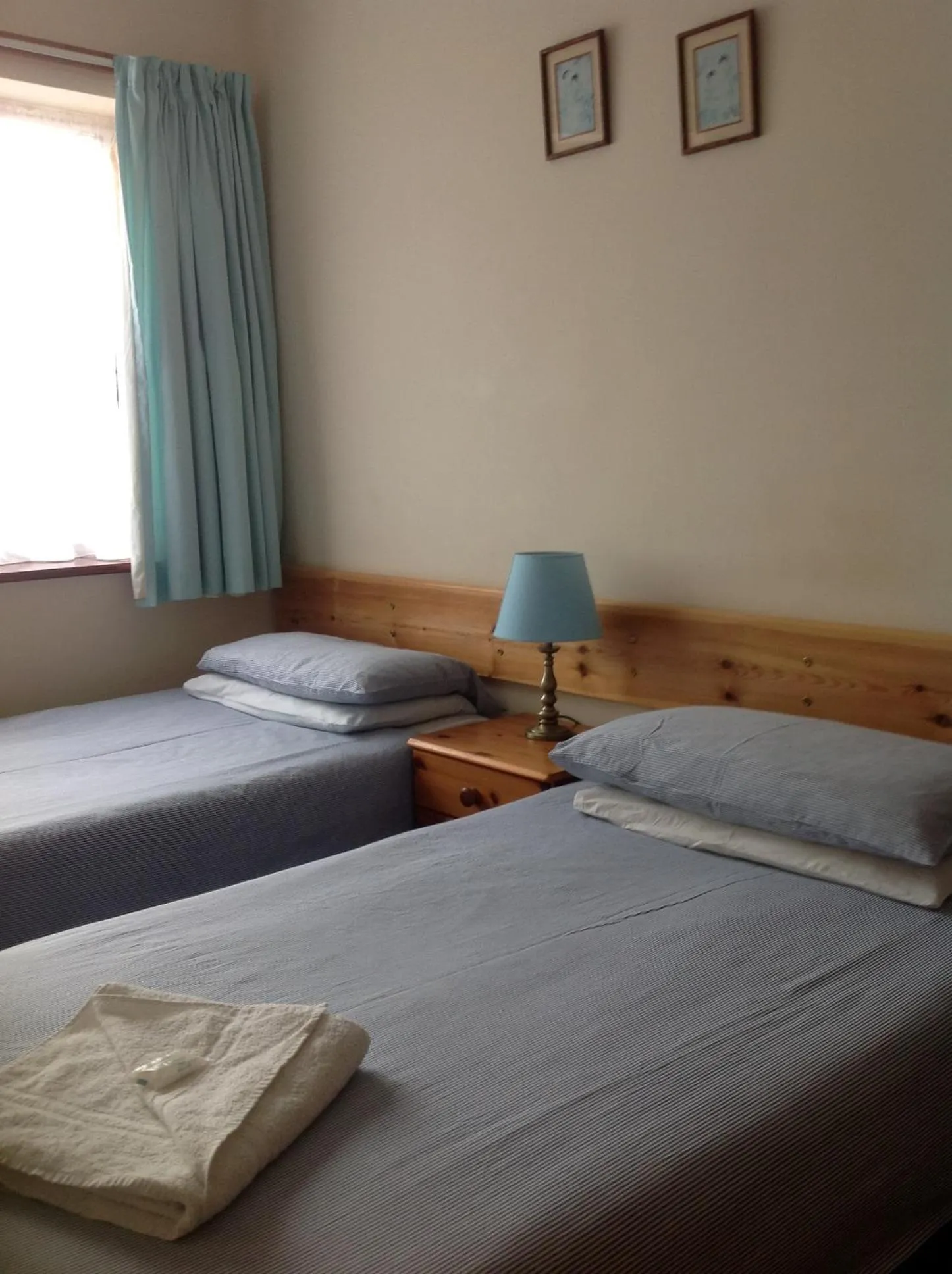 Bed in Carlton Lodge