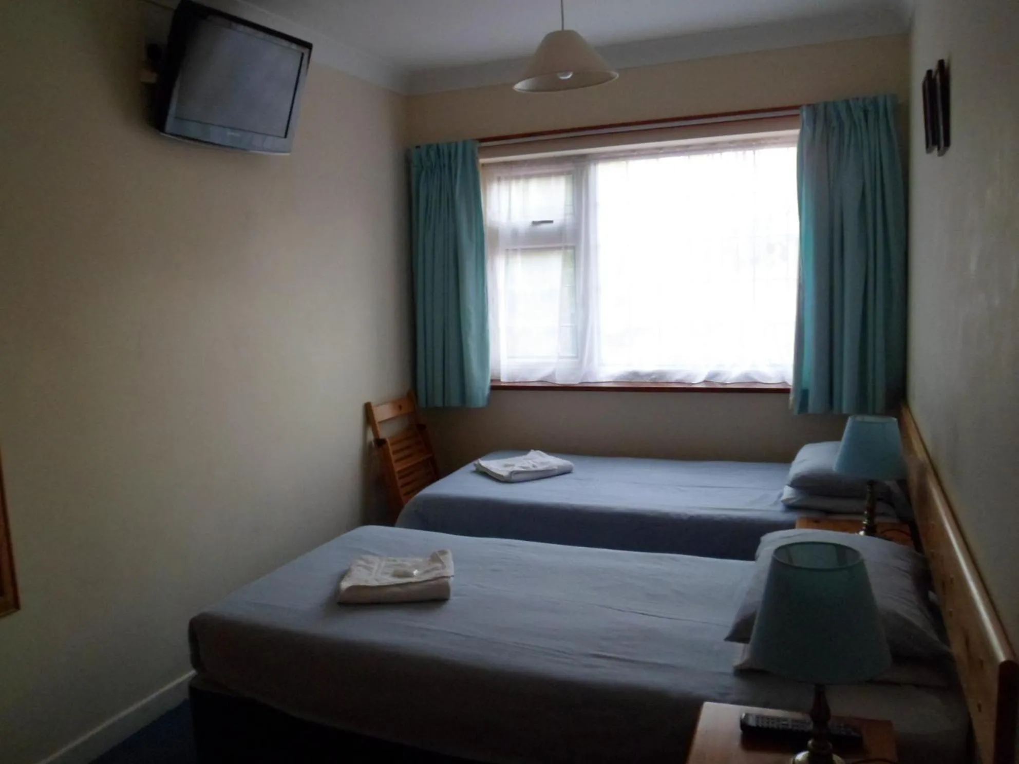 Bed in Carlton Lodge