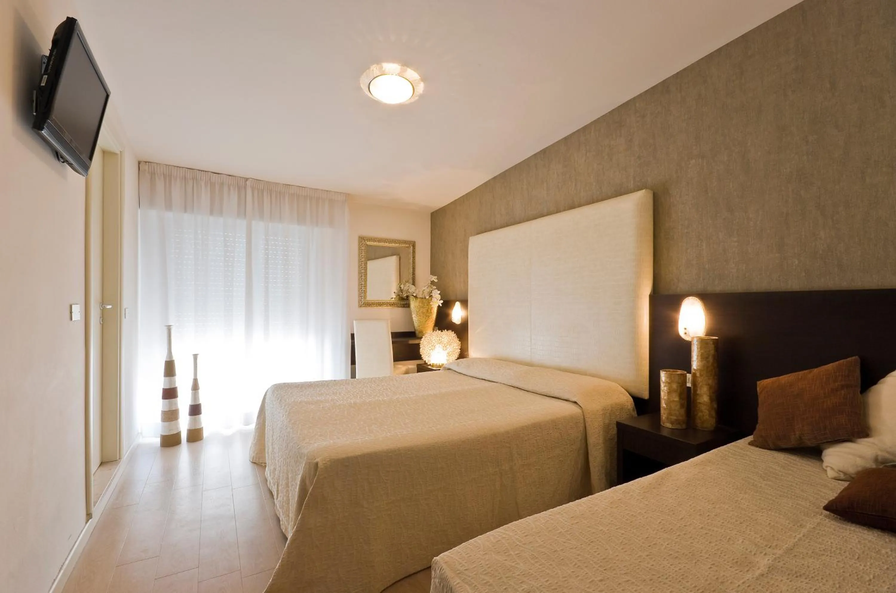 Photo of the whole room, Bed in Hotel Foschi-Peninsula