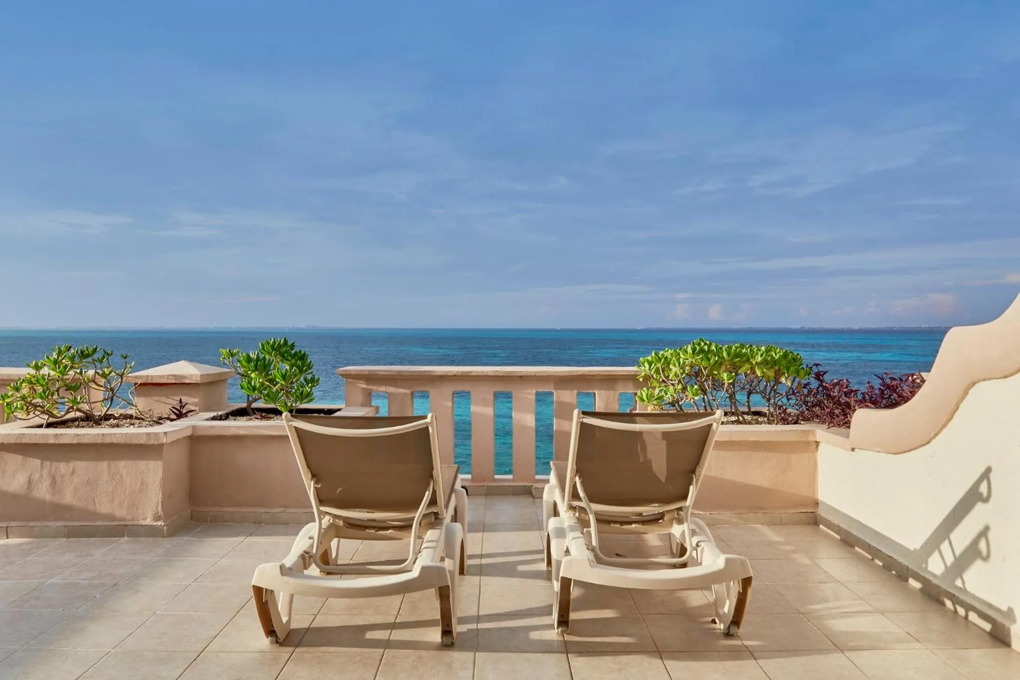 Property building in Fiesta Americana Cancun Villas