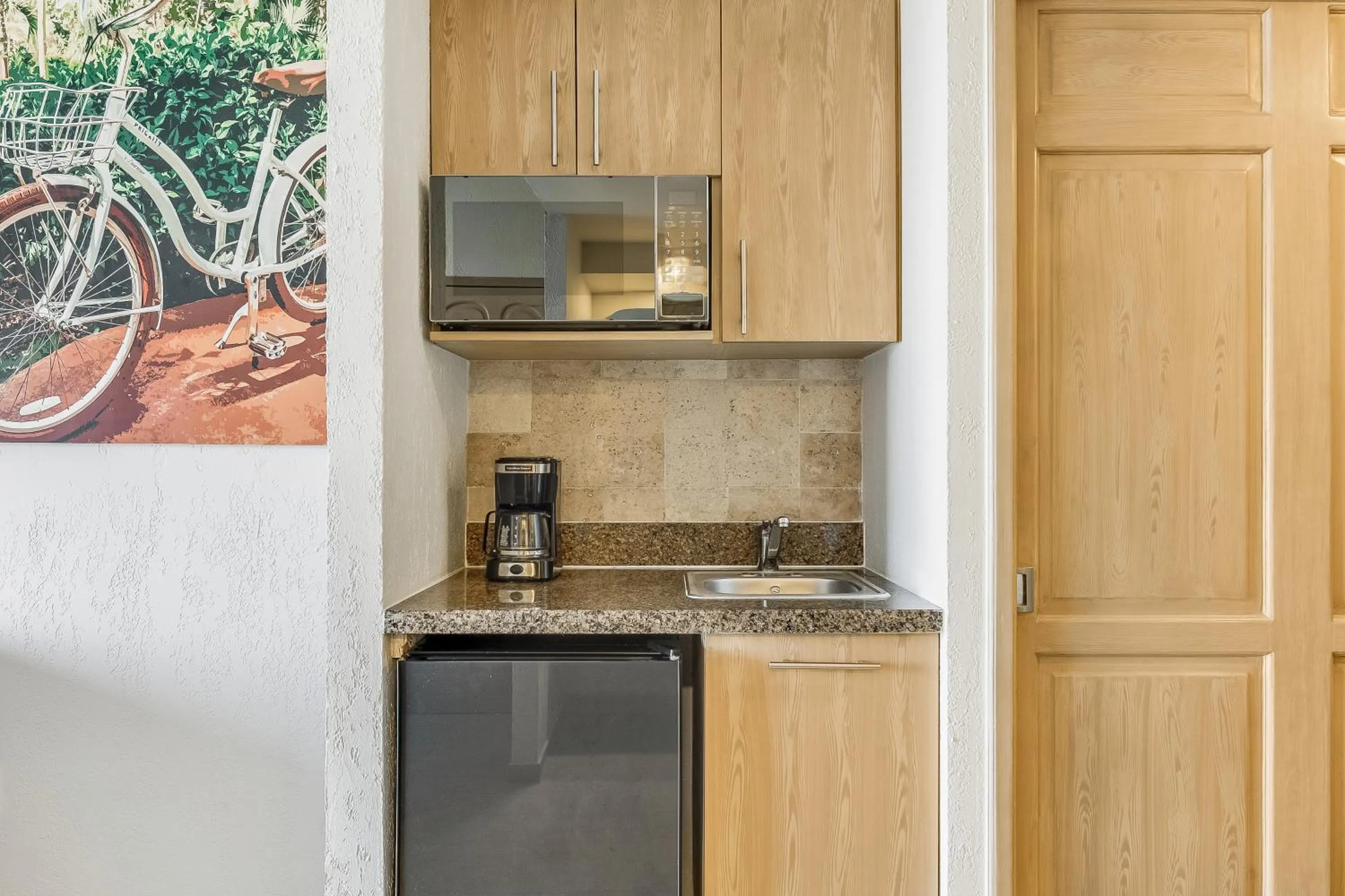 microwave in Fiesta Americana Cancun Villas