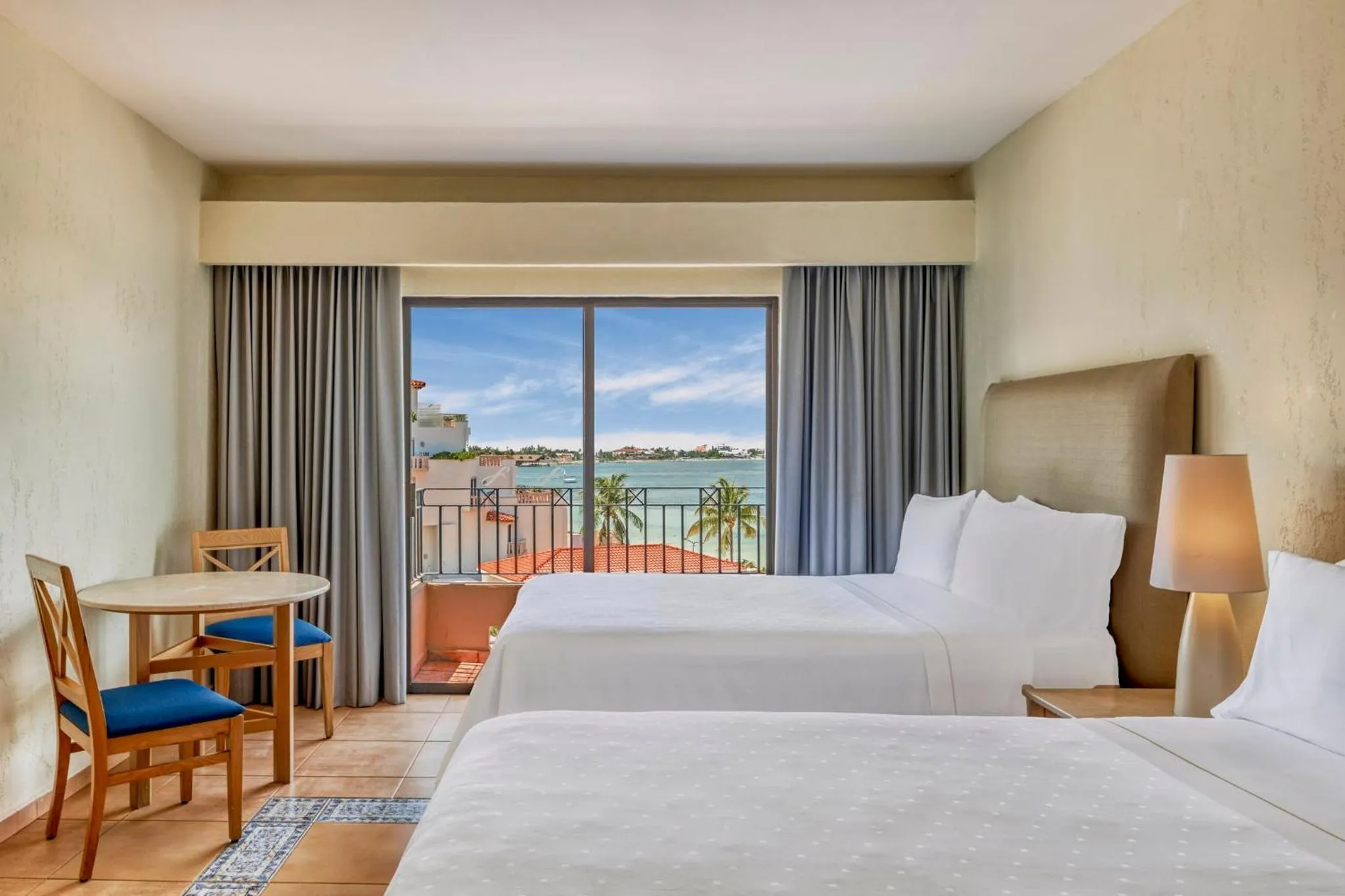 Photo of the whole room, Bed in Fiesta Americana Cancun Villas