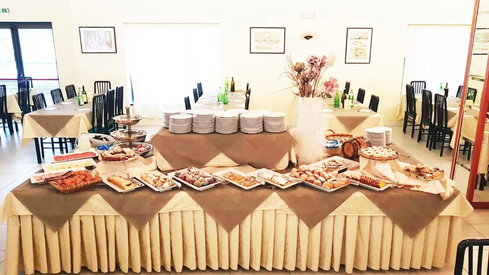 Breakfast in Hotel Piccadilly