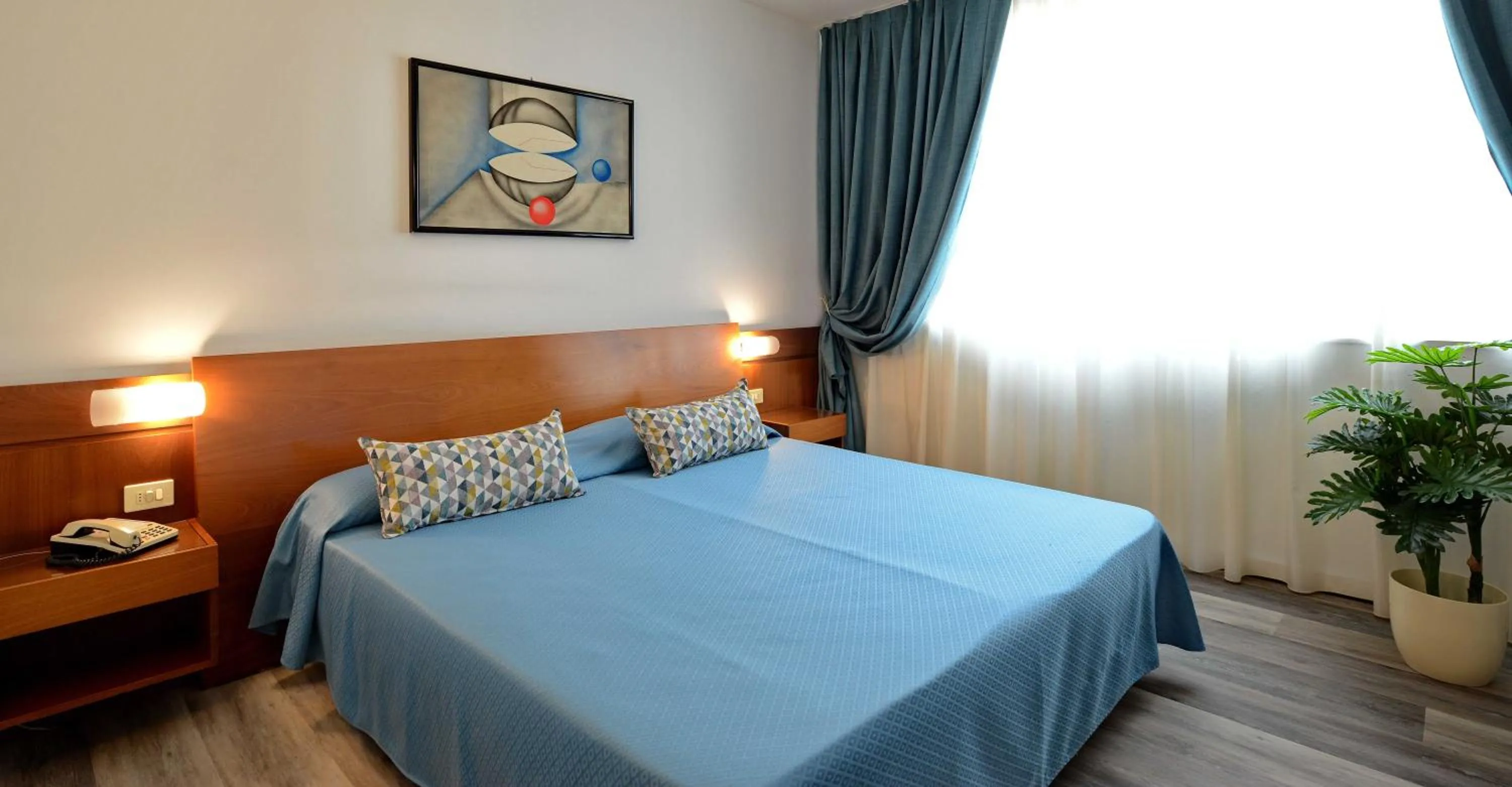 Bedroom, Bed in Hotel Krystal