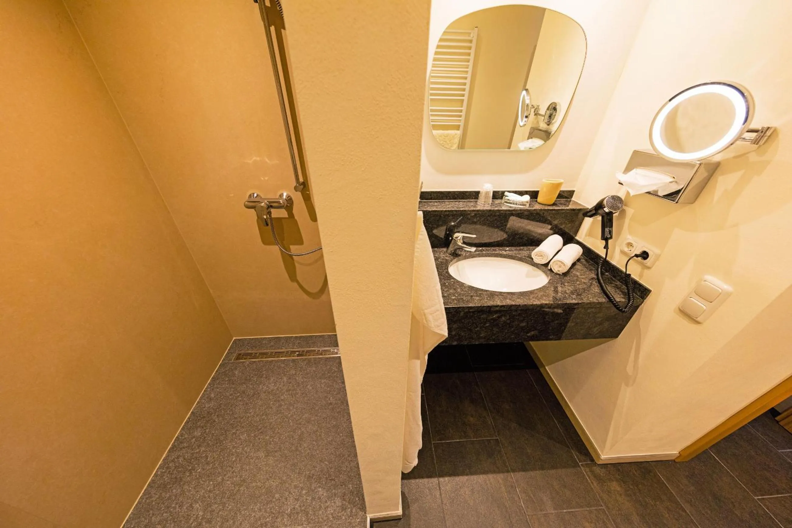 Shower in Hotel Haus Seeblick