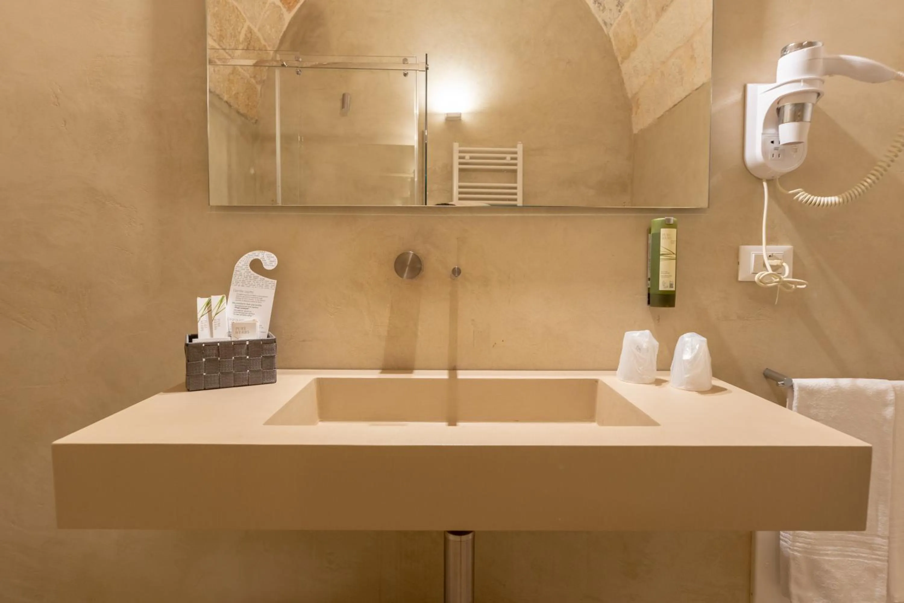 Bathroom in Donna Domenica Boutique Suites