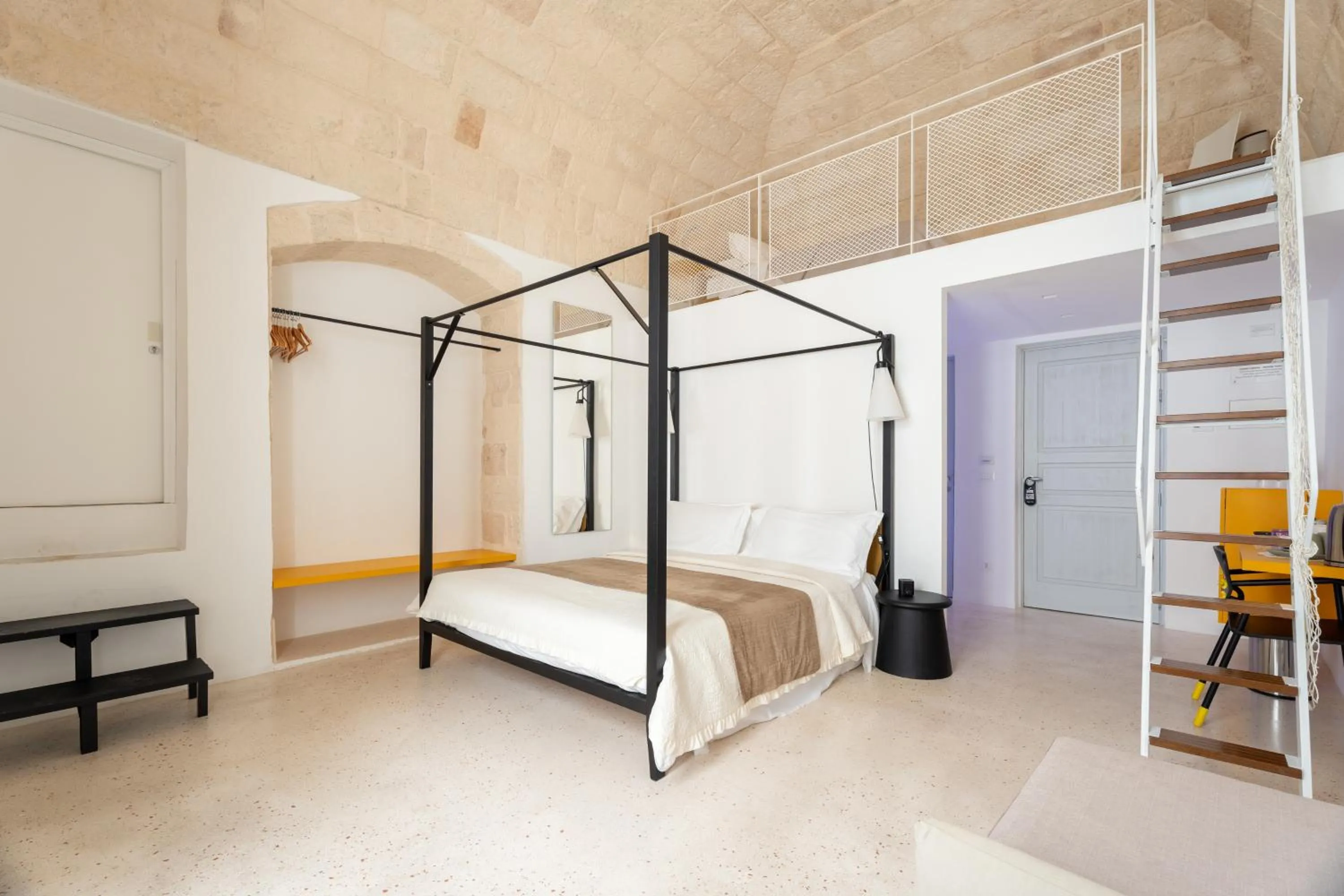 Bed in Donna Domenica Boutique Suites