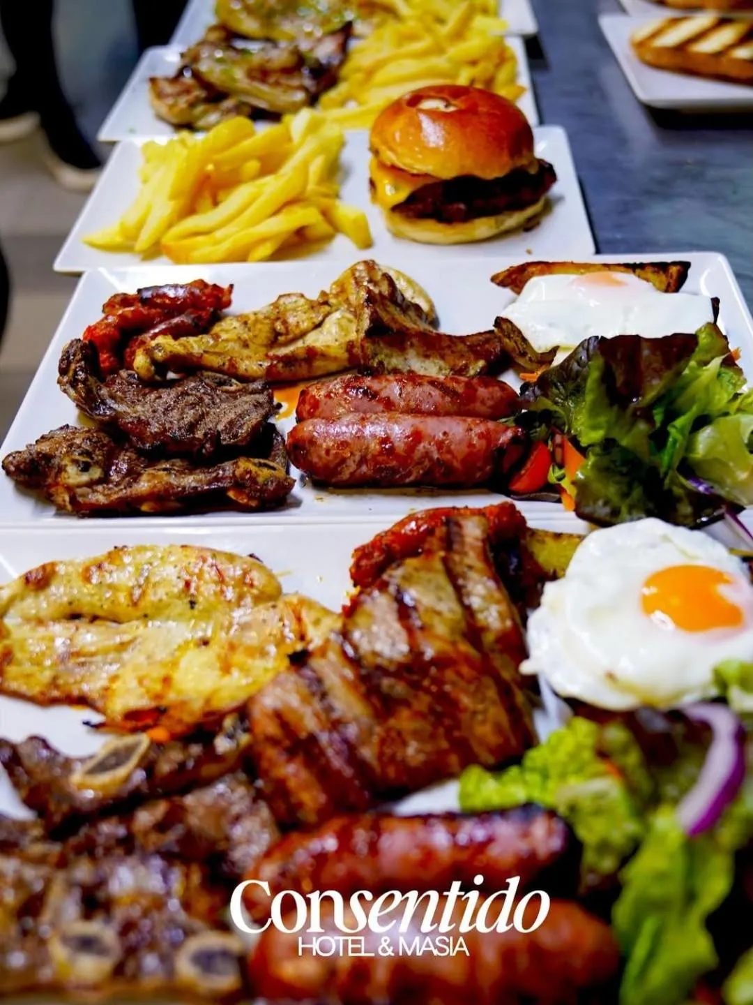 Restaurant/places to eat in Hotel Consentido