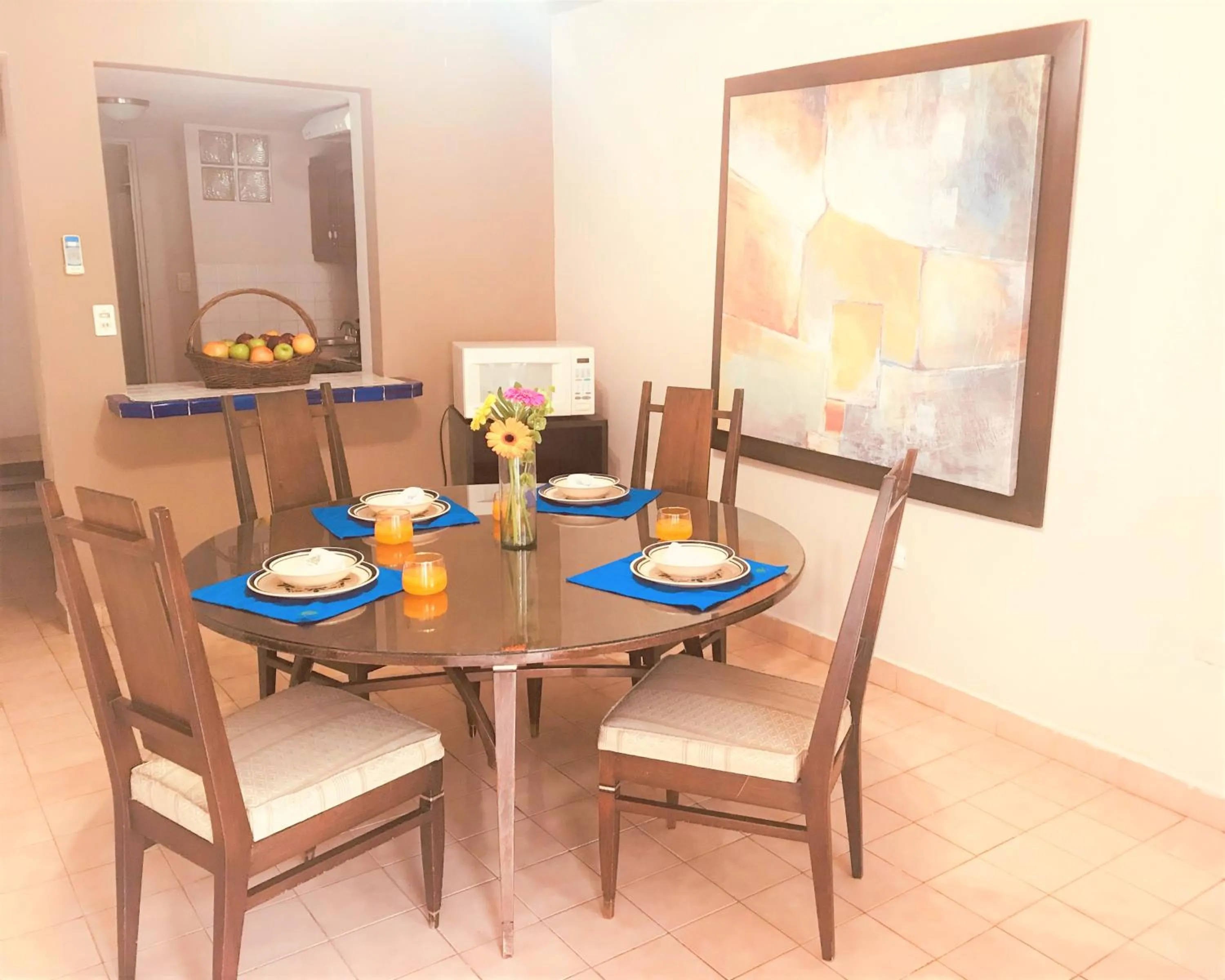 Dining area in Hotel Huizache