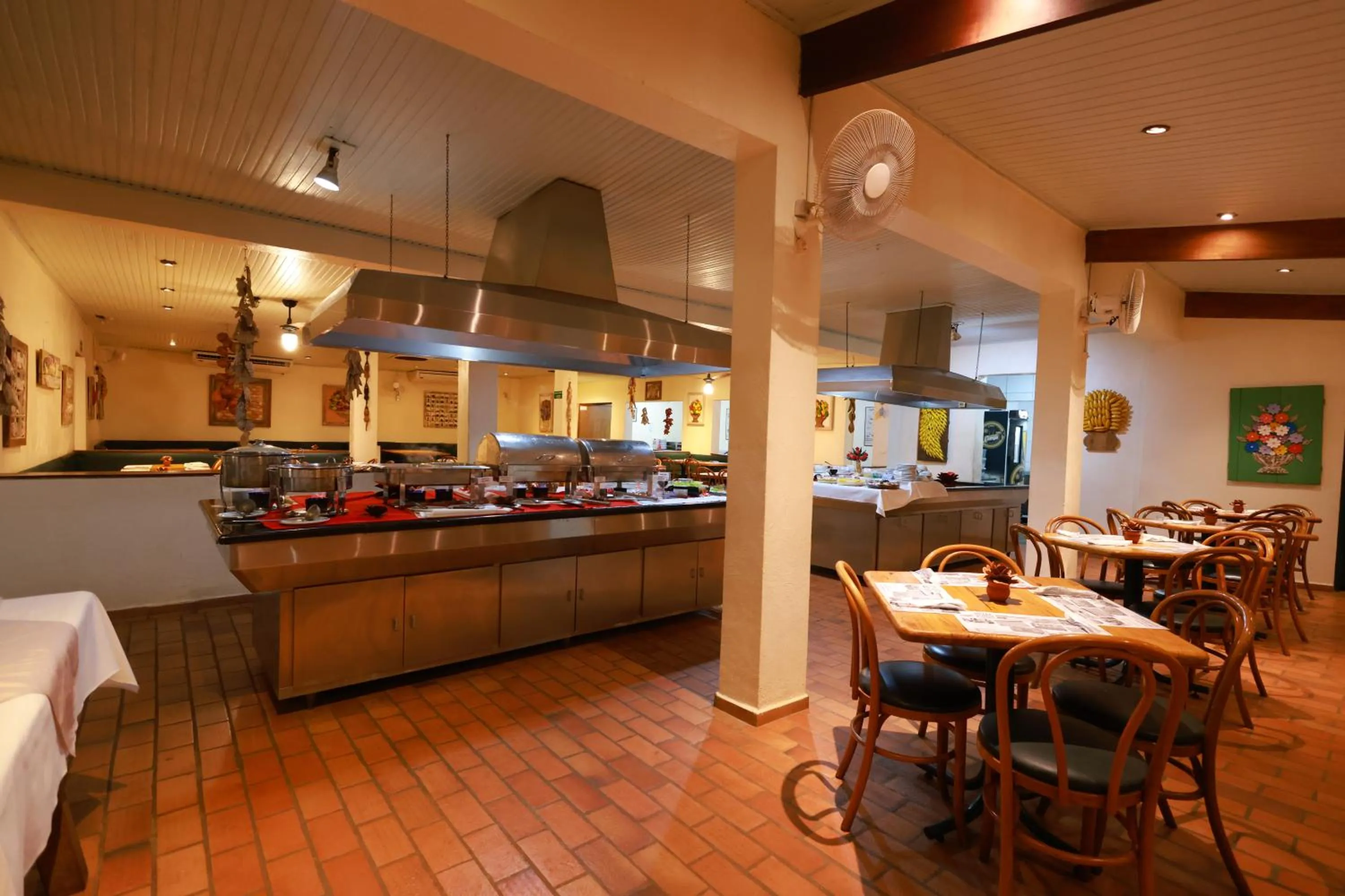 Restaurant/places to eat in Hotel Berro D`Agua Eco Resort