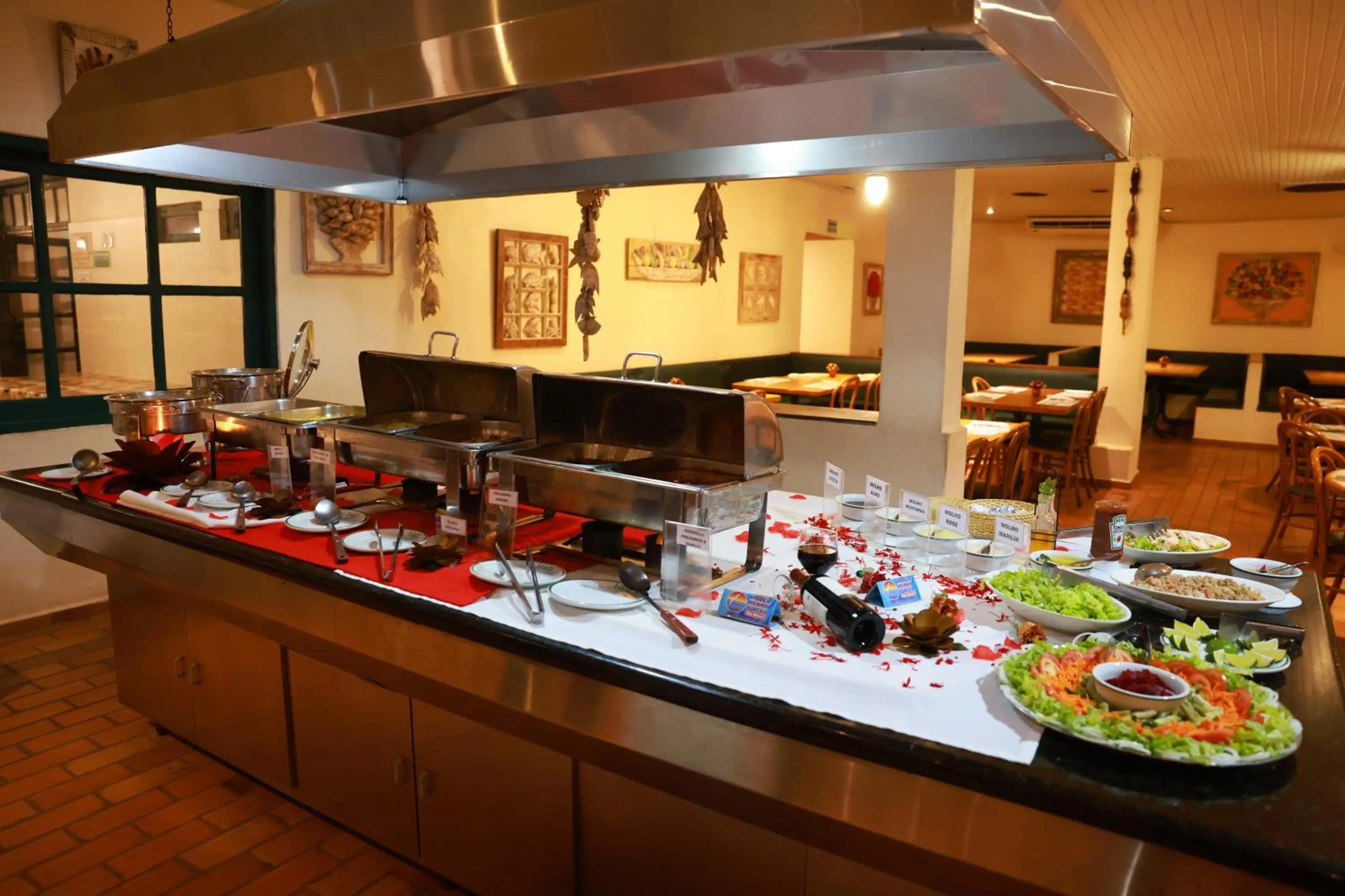 Food and drinks in Hotel Berro D`Agua Eco Resort