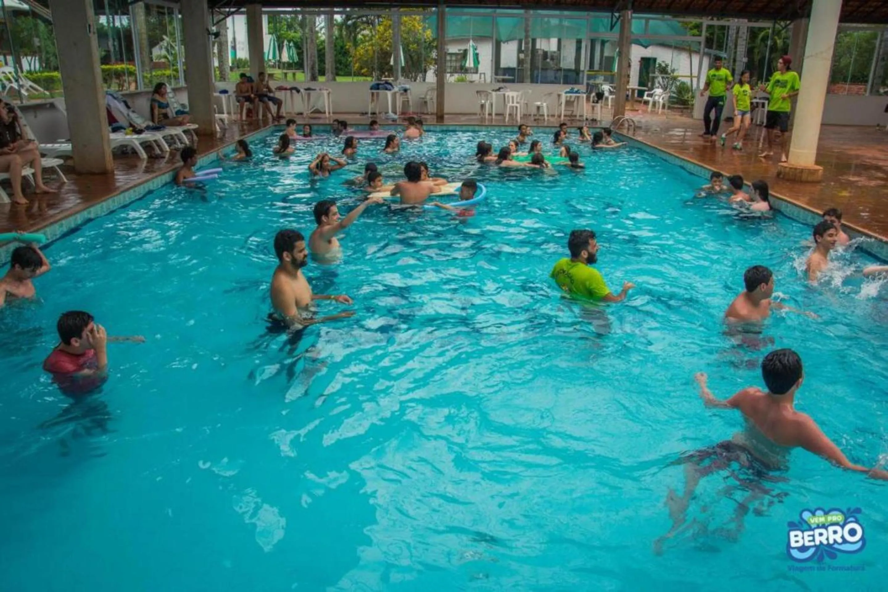 People in Hotel Berro D`Agua Eco Resort