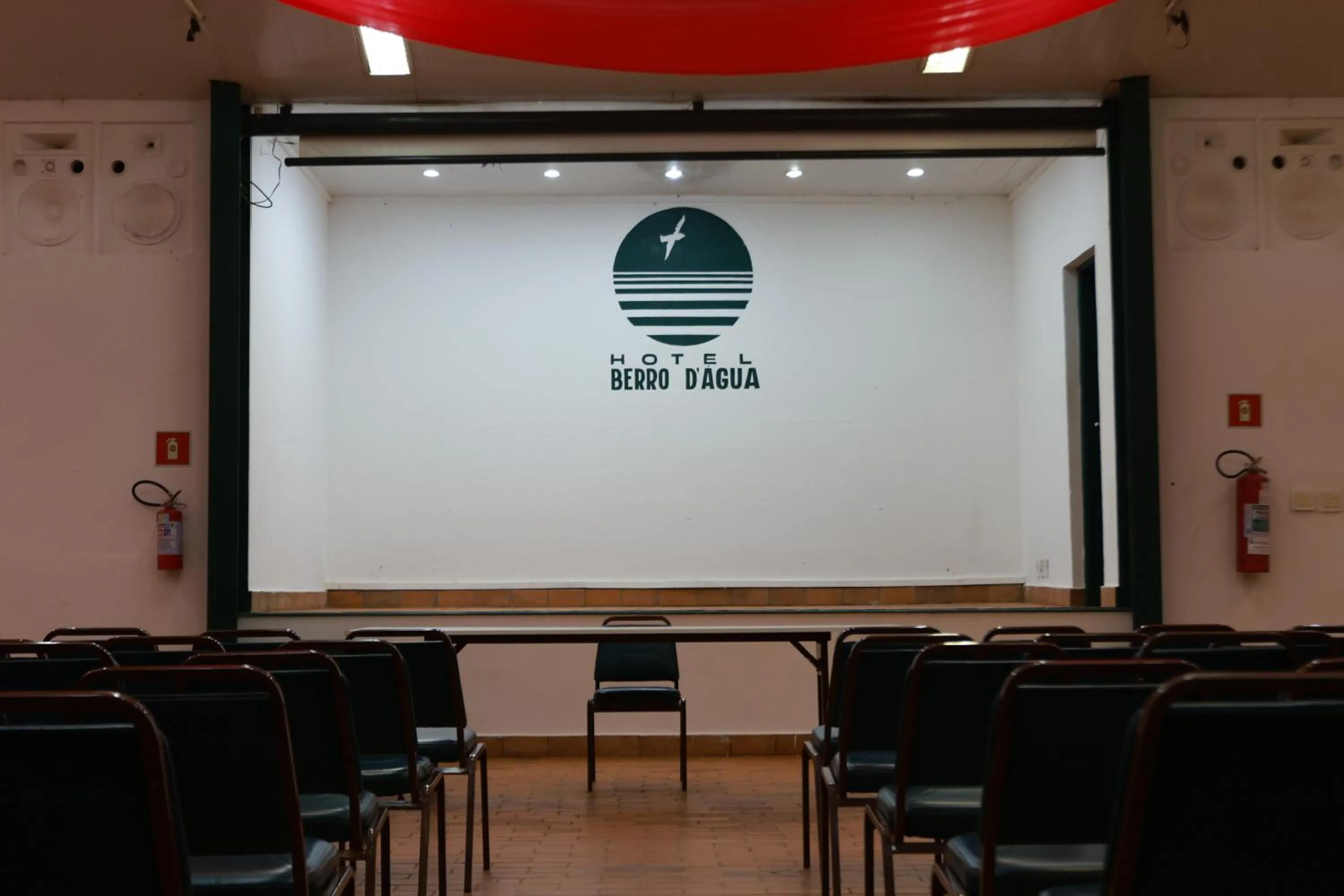 Meeting/conference room in Hotel Berro D`Agua Eco Resort