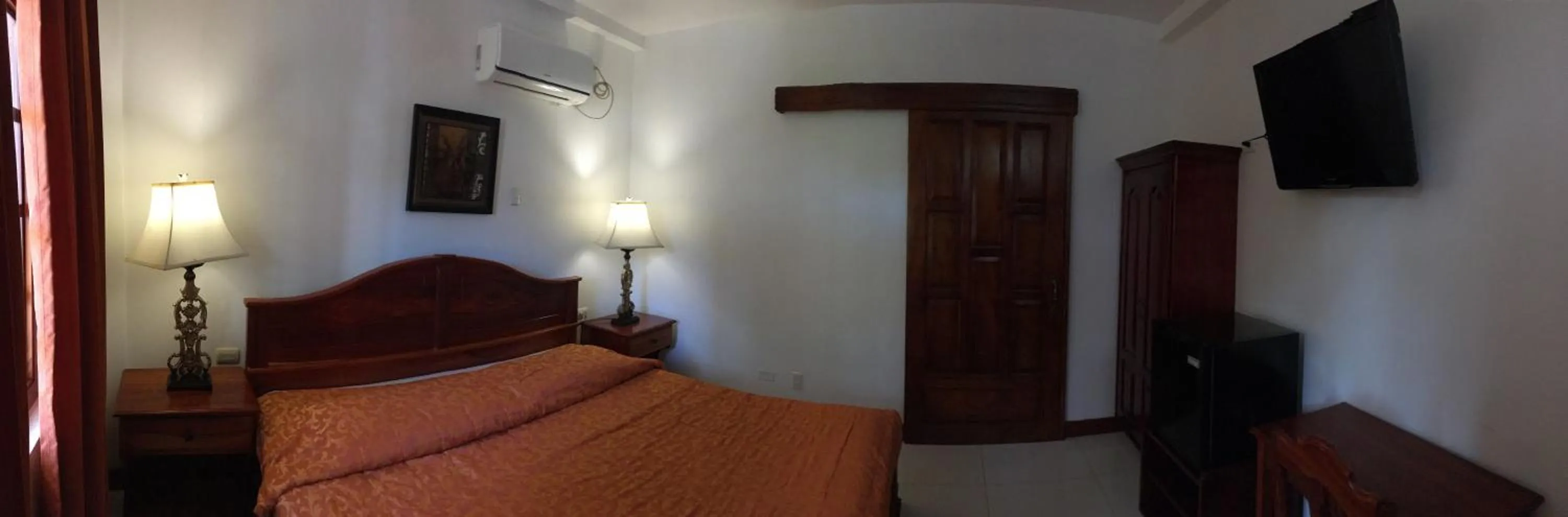 Photo of the whole room, Bed in Hotel Los Higuerones