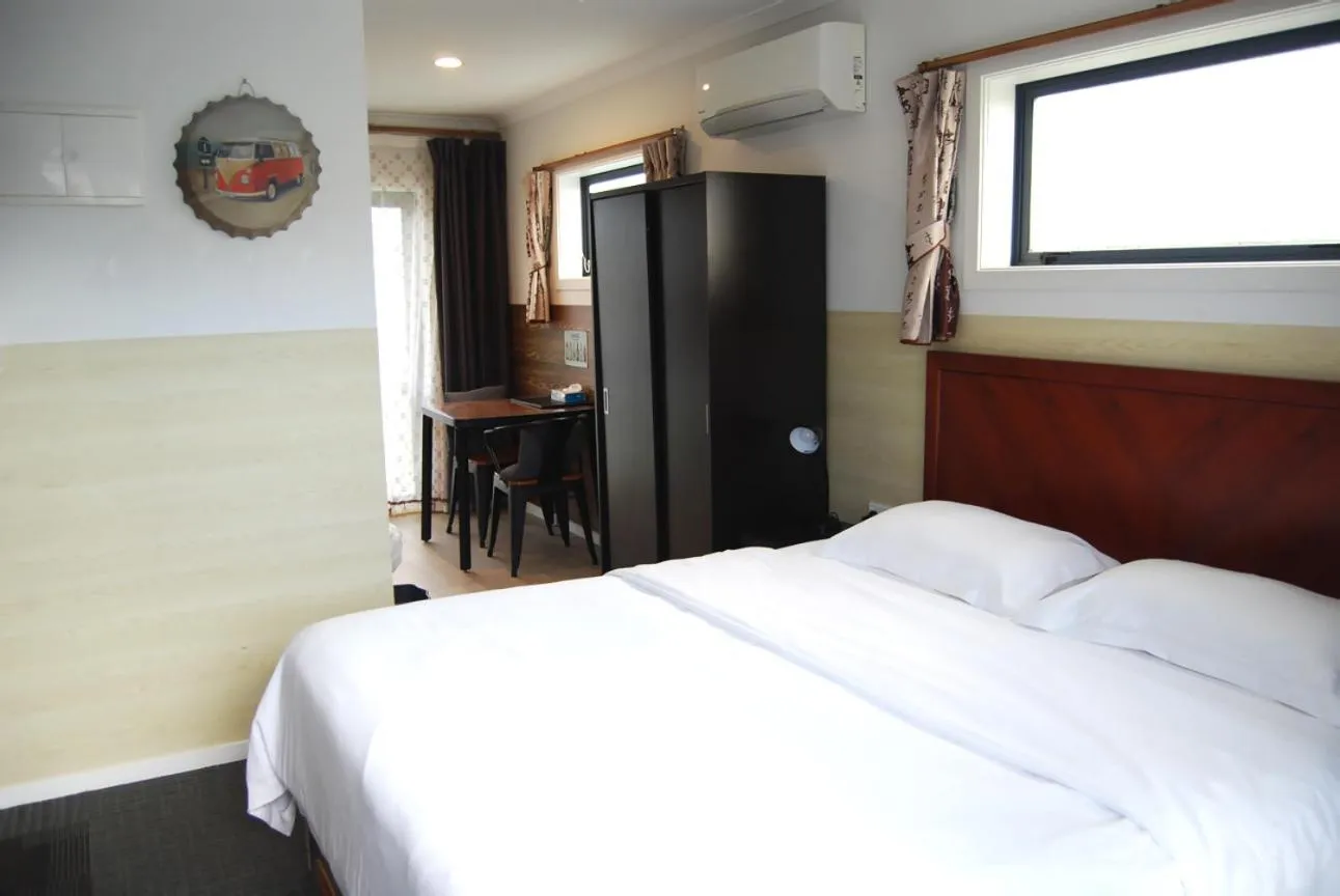 Bedroom, Bed in Energy Motor Lodge Papamoa