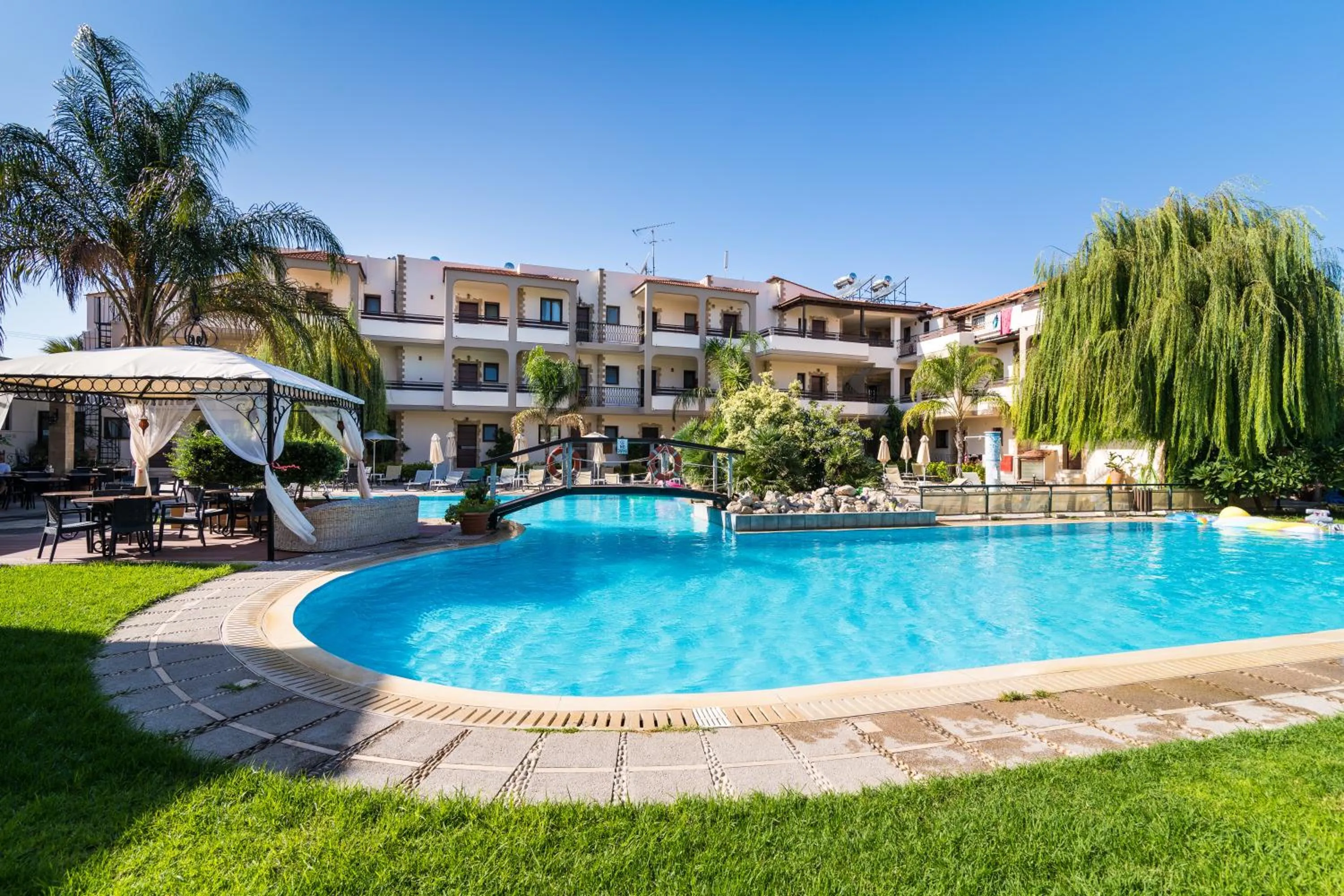 Swimming pool in Villas Duc - Rhodes