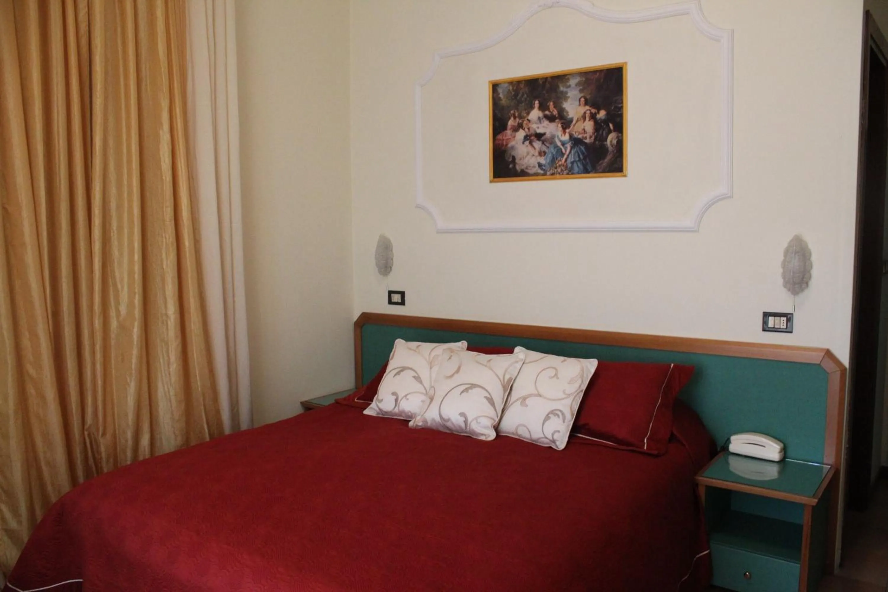 Bedroom, Bed in Hotel La Torre