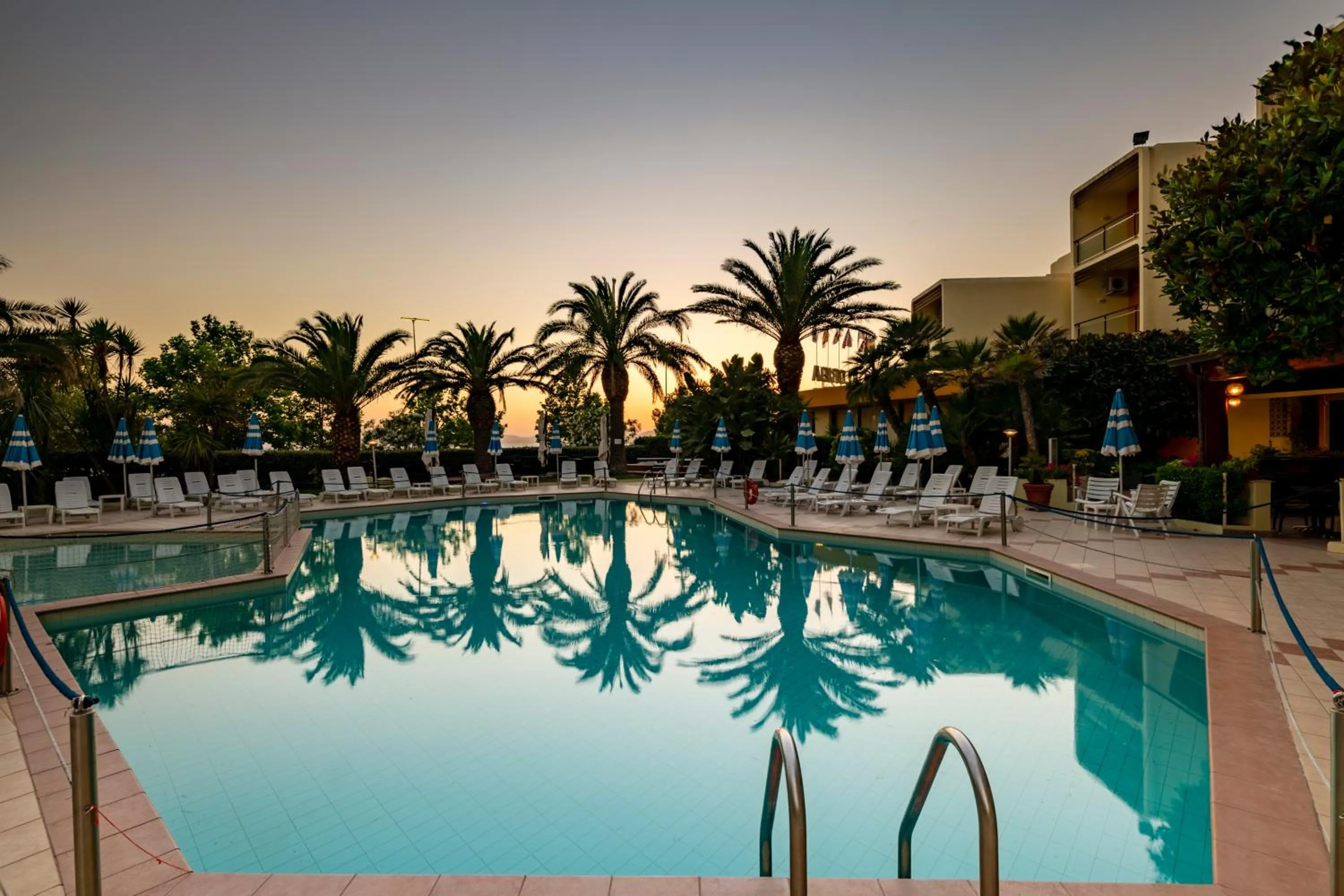 Swimming pool in Hotel Florida