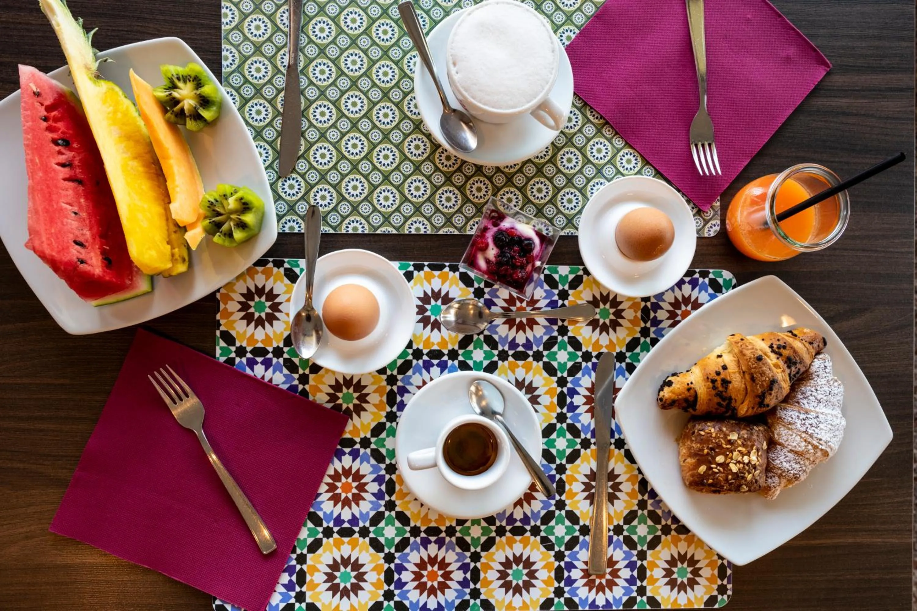 Restaurant/places to eat in Hotel Florida