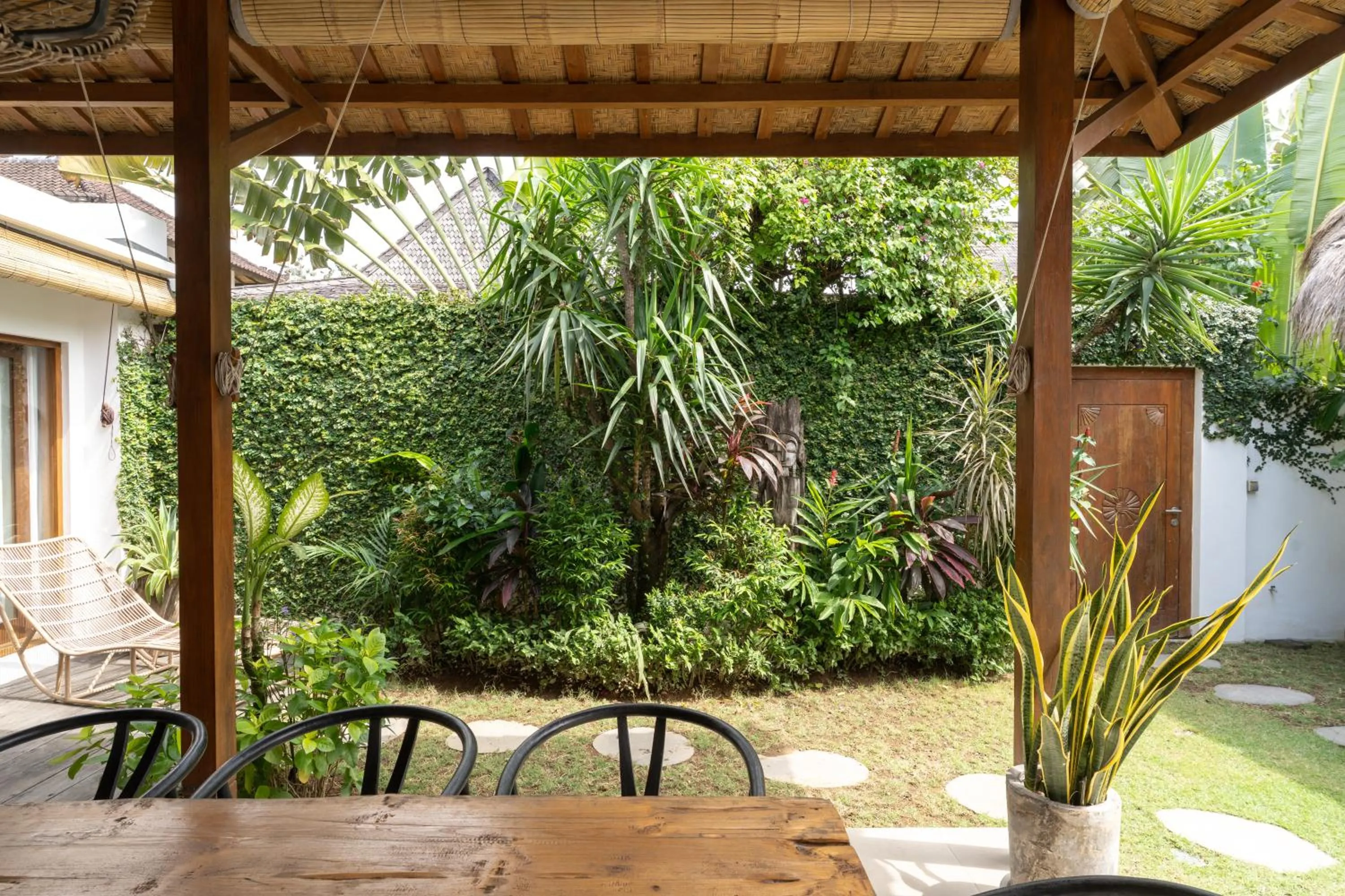 Garden in House of Bagera by Alfred in Bali