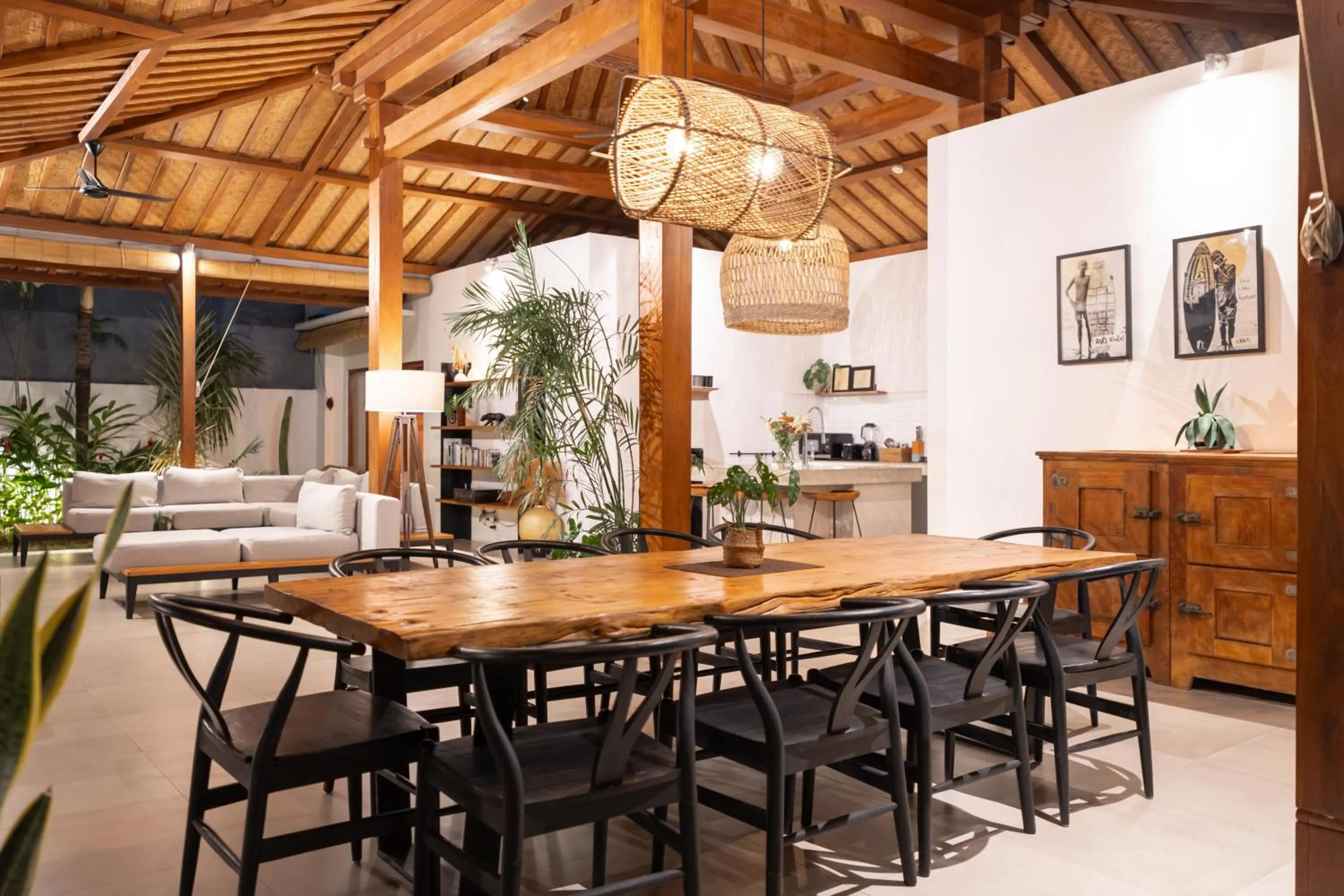 Dining area in House of Bagera by Alfred in Bali
