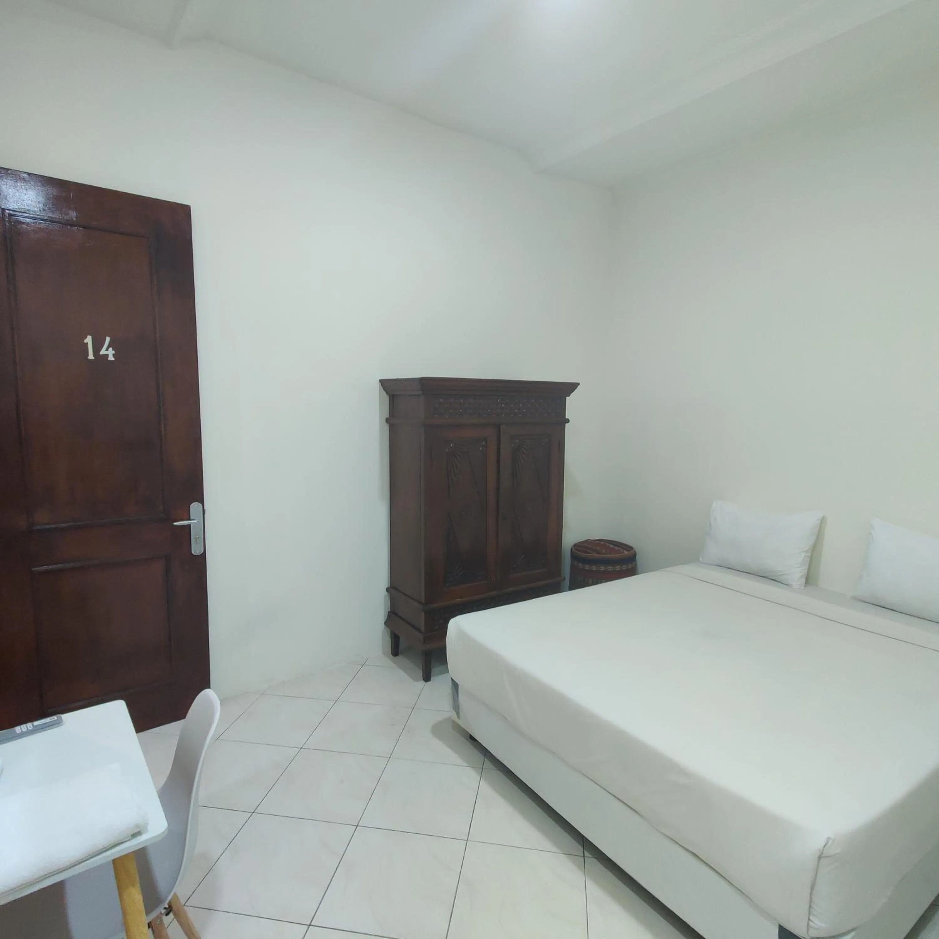 Bed in My Home by FLAT06