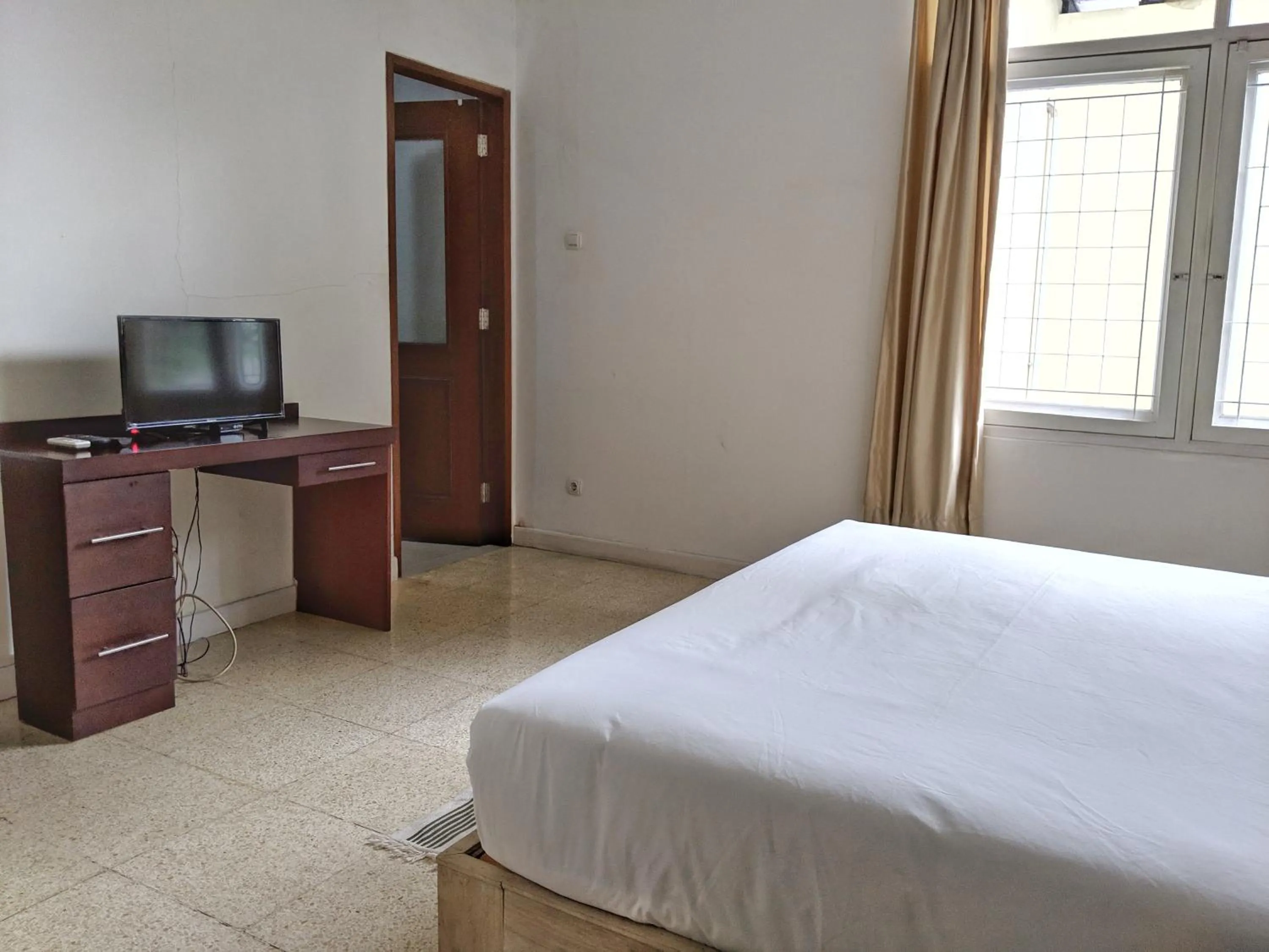 Bed in My Home by FLAT06