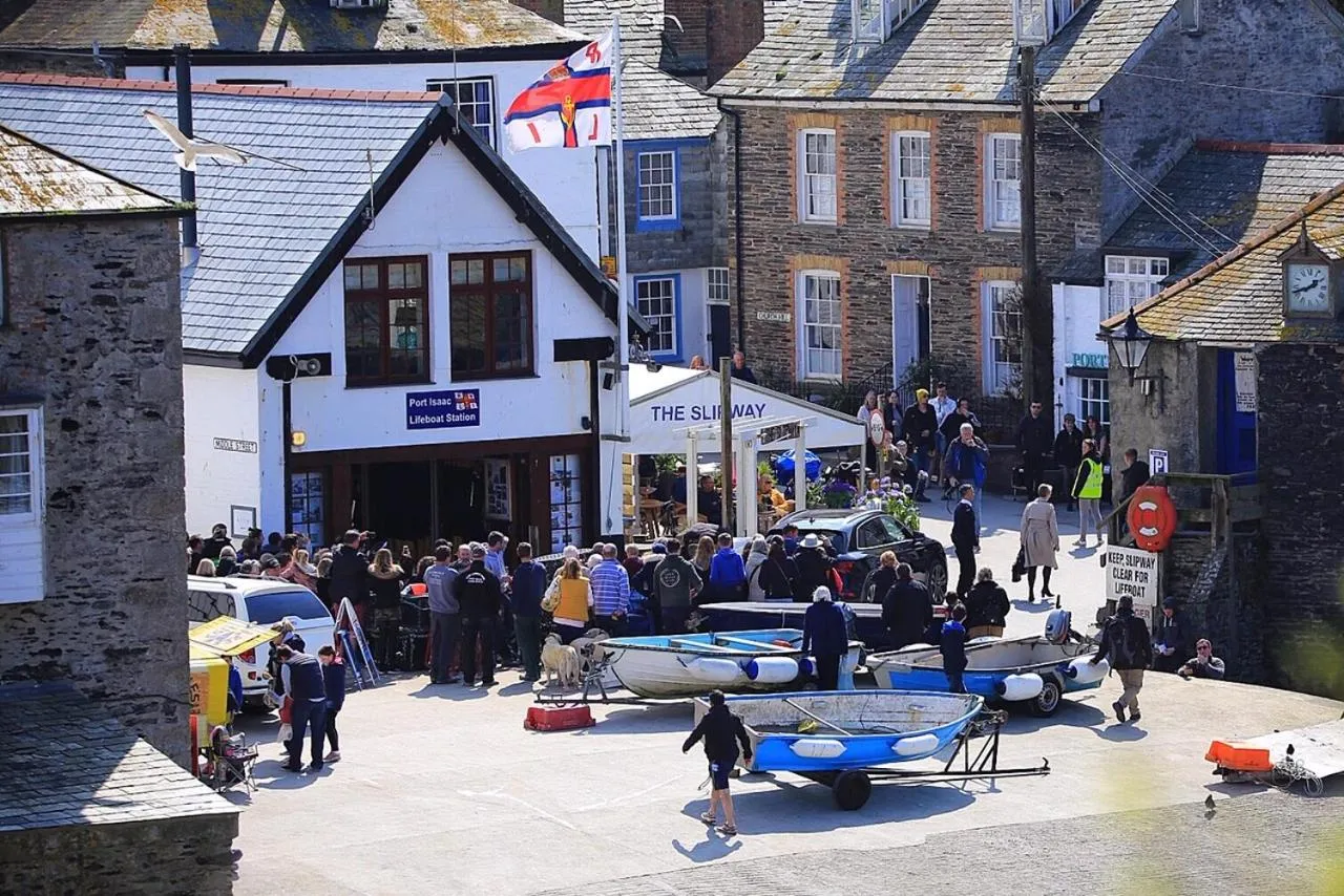 Facade/entrance in The Slipway B&B