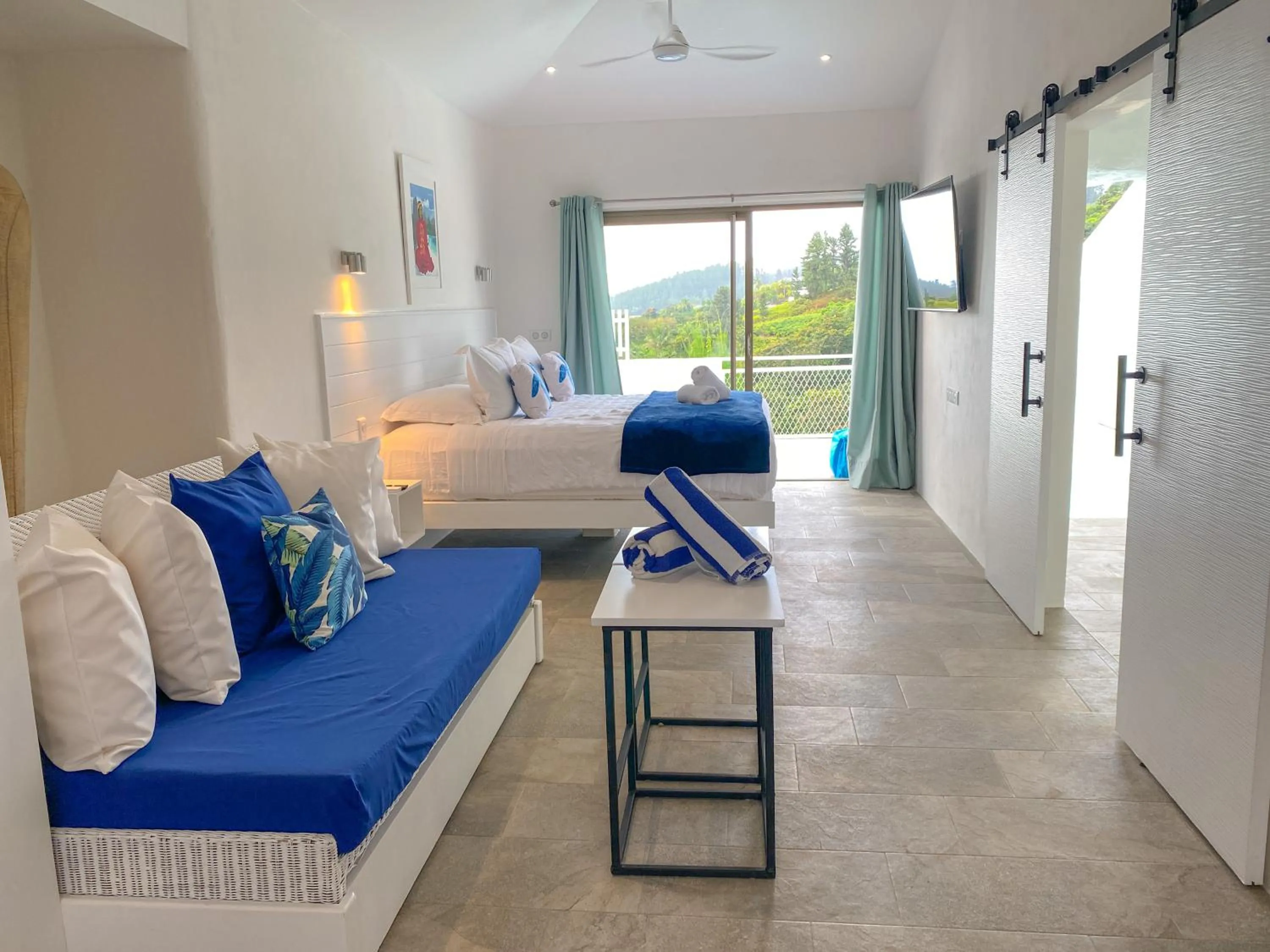 Photo of the whole room, Bed in Ninamu Pearl Guest House