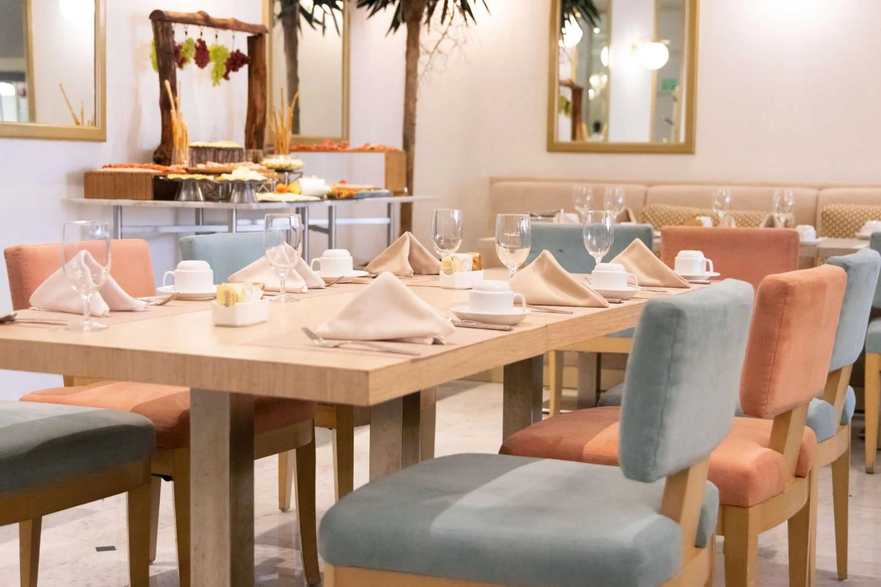 Restaurant/places to eat in Waldorf Astoria Panama