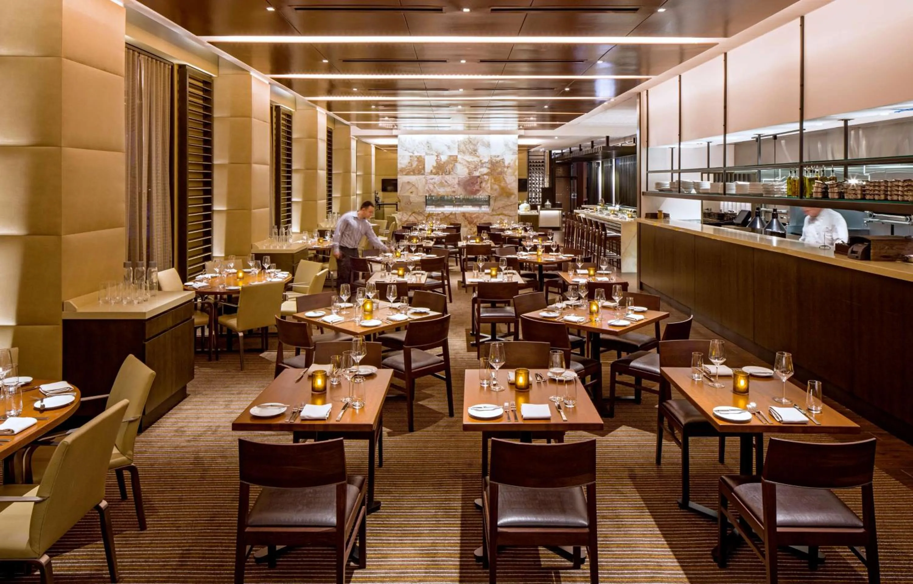 Restaurant/places to eat in Hyatt Regency Chicago