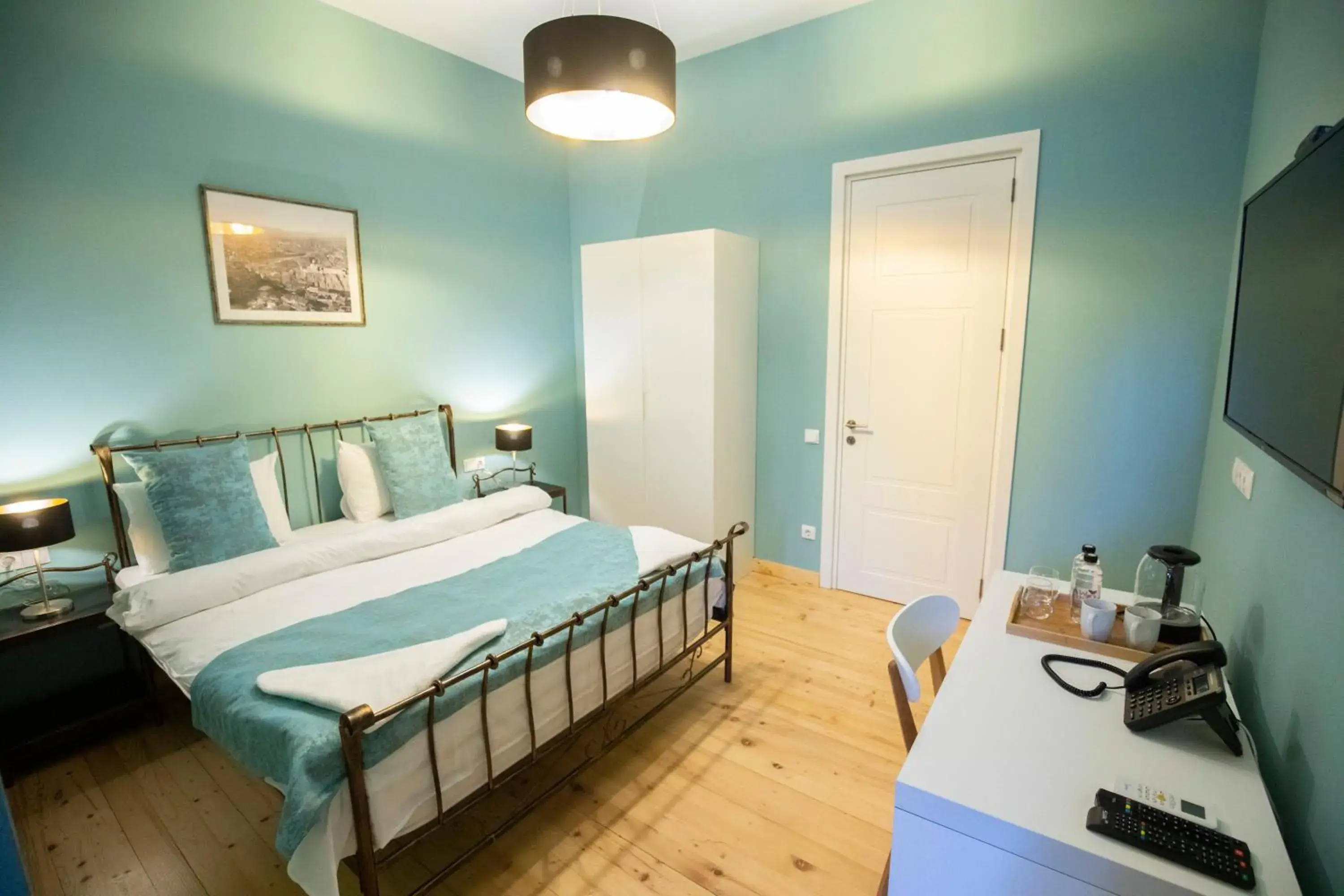 King Suite with Balcony - single occupancy in History of Tbilisi King Suite with Balcony - single occupancy in History of Tbilisi