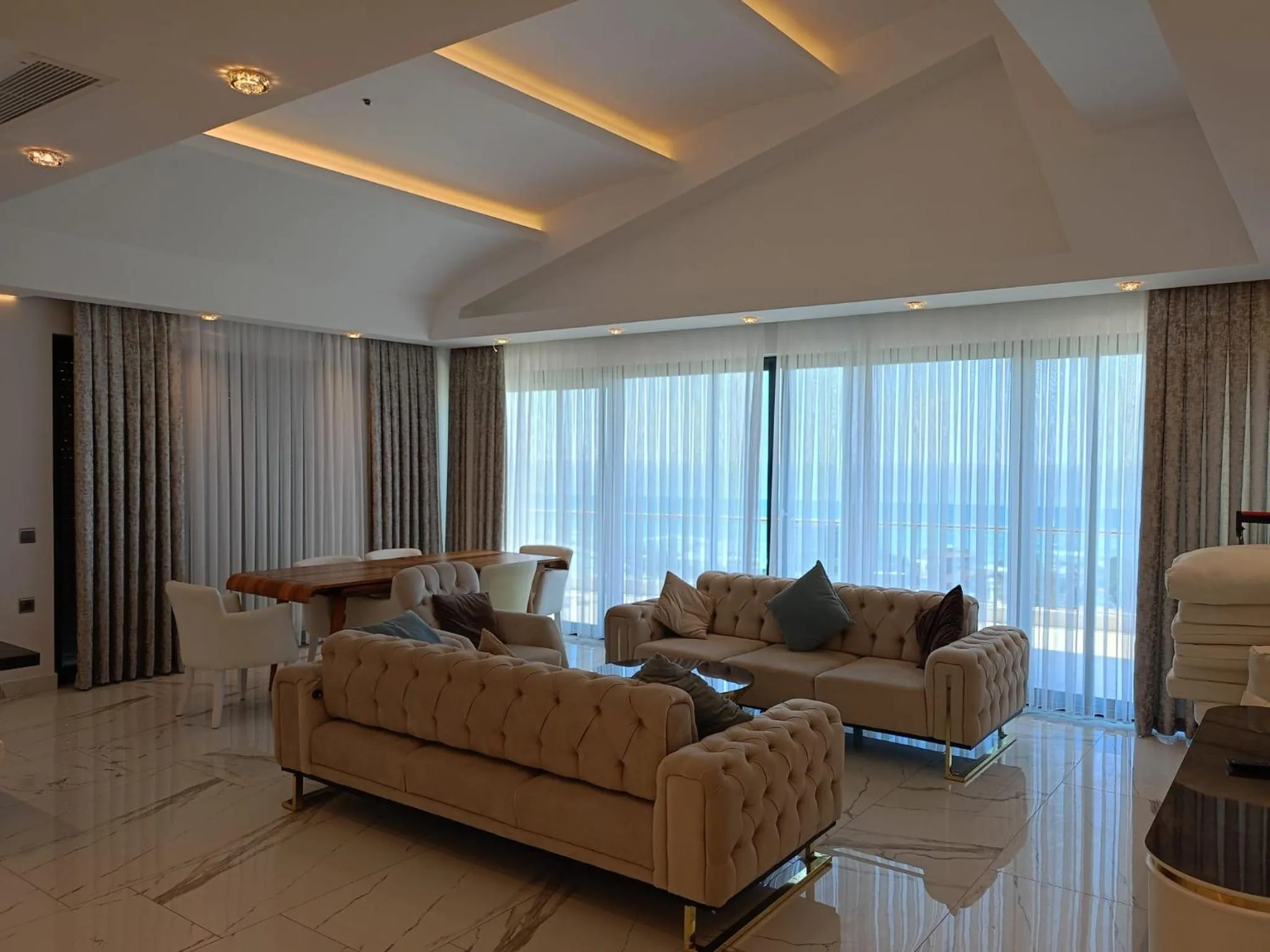Elite Luxury Suite & Spa