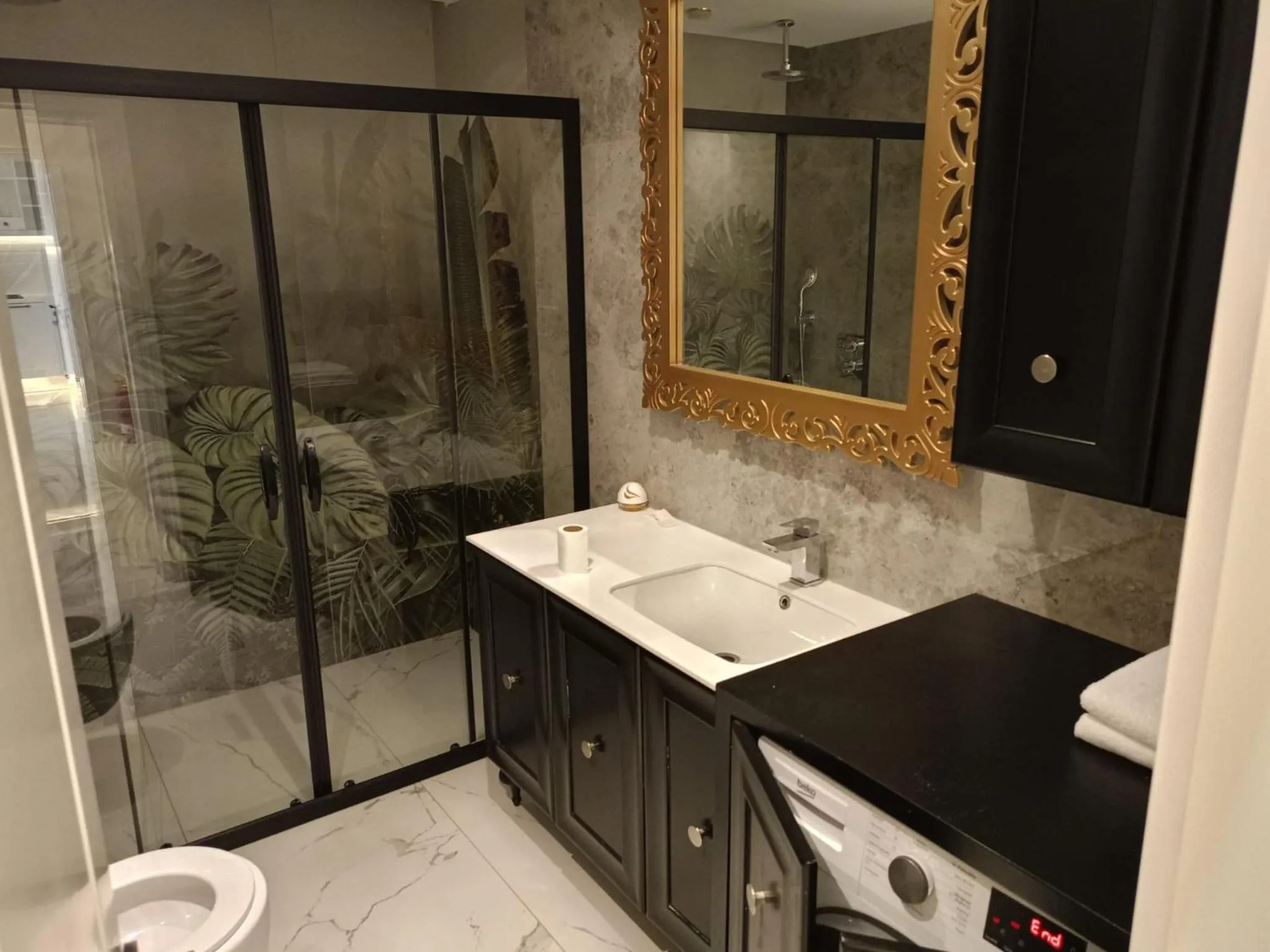 Elite Luxury Suite & Spa