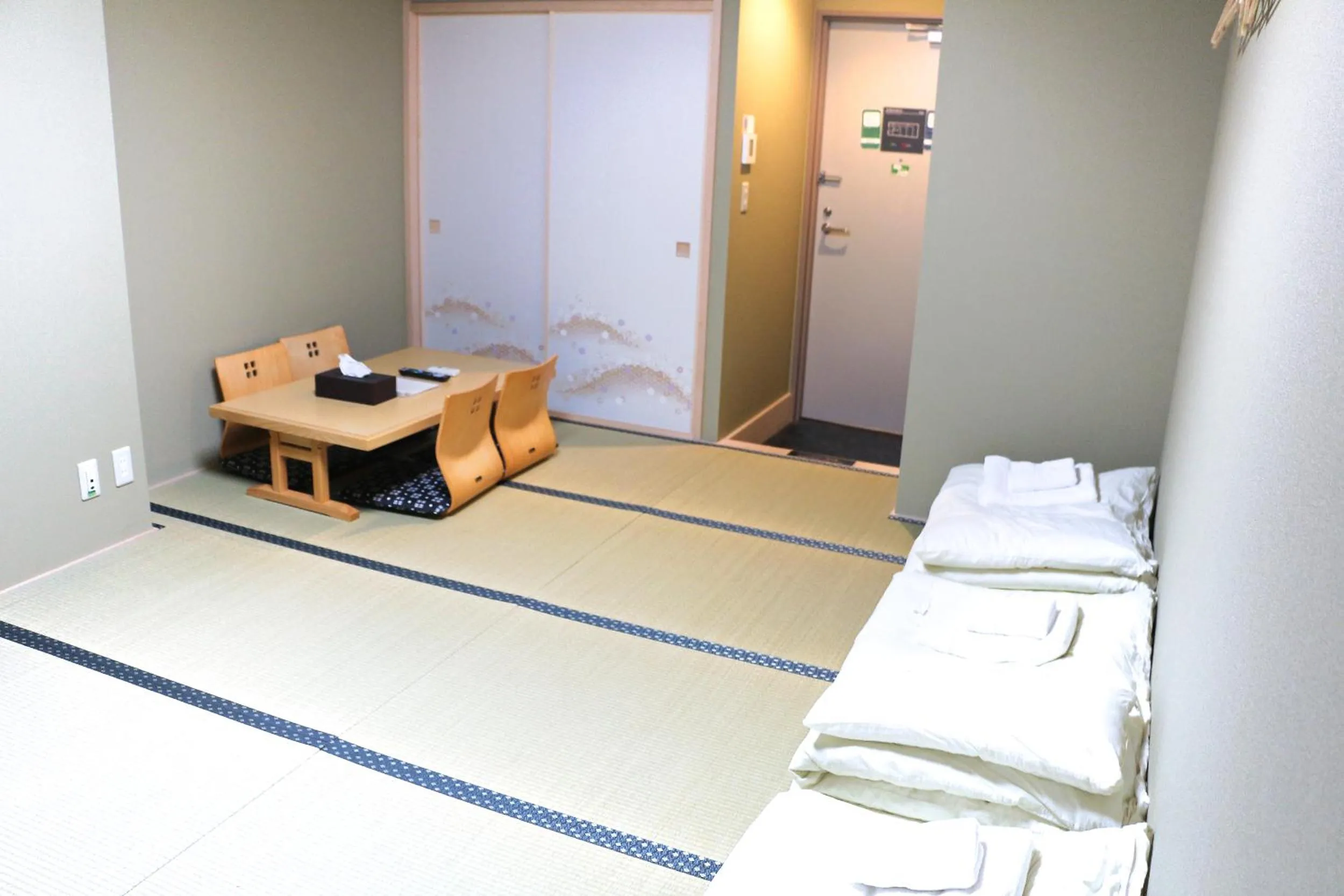 Bed in Akihabara Nakagawa Inn