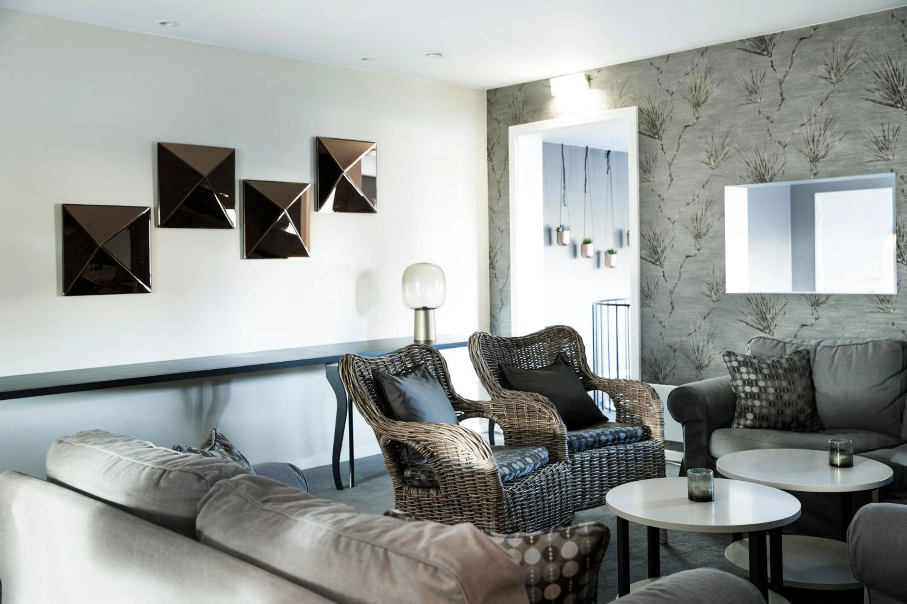 Communal lounge/ TV room in Skjalm Hvide Hotel