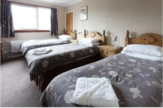 Triple Room in Queens hotel Triple Room in Queens hotel