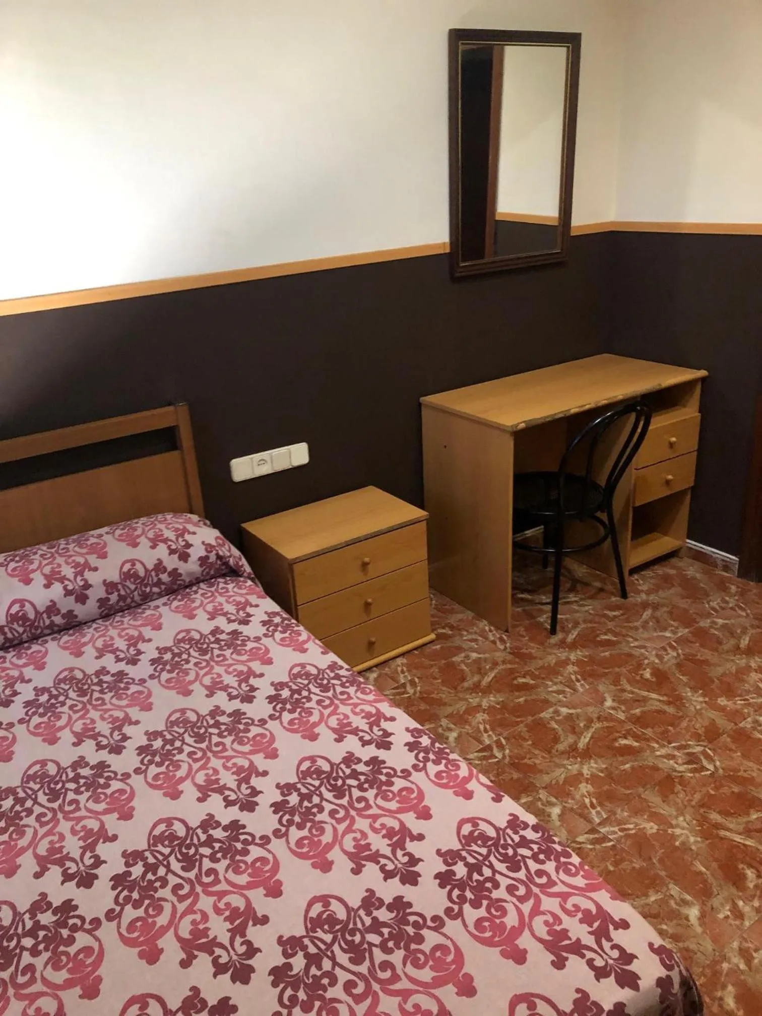 Bed in Hotel Manises