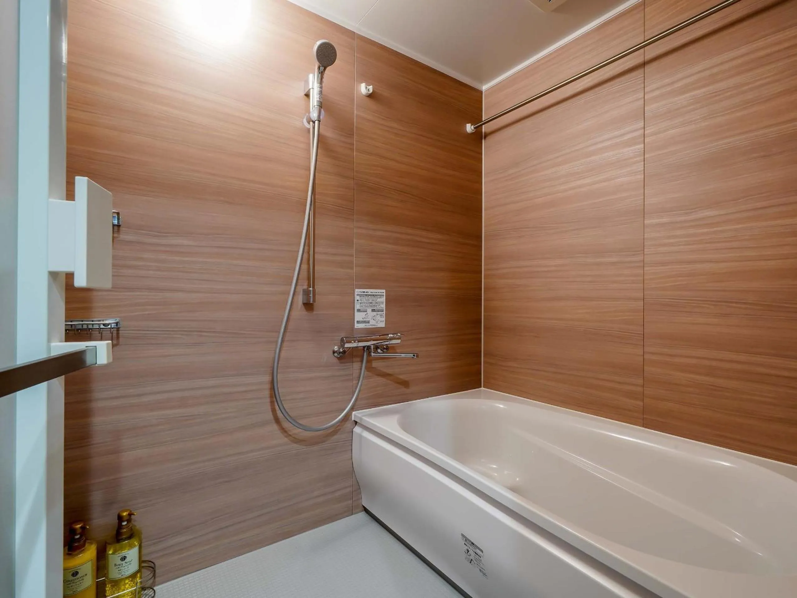 Shower in RESI STAY Heart