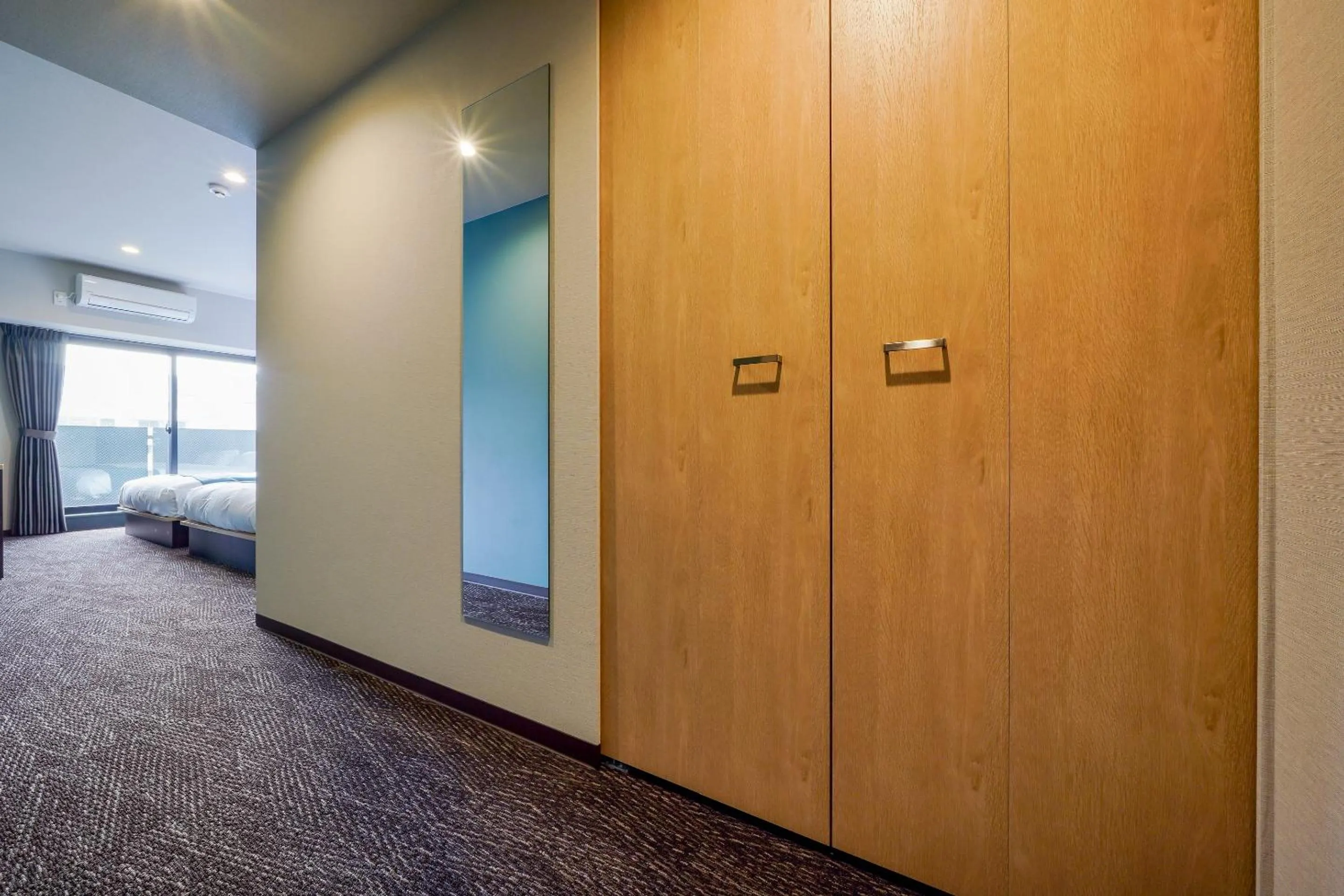 wardrobe in RESI STAY Heart