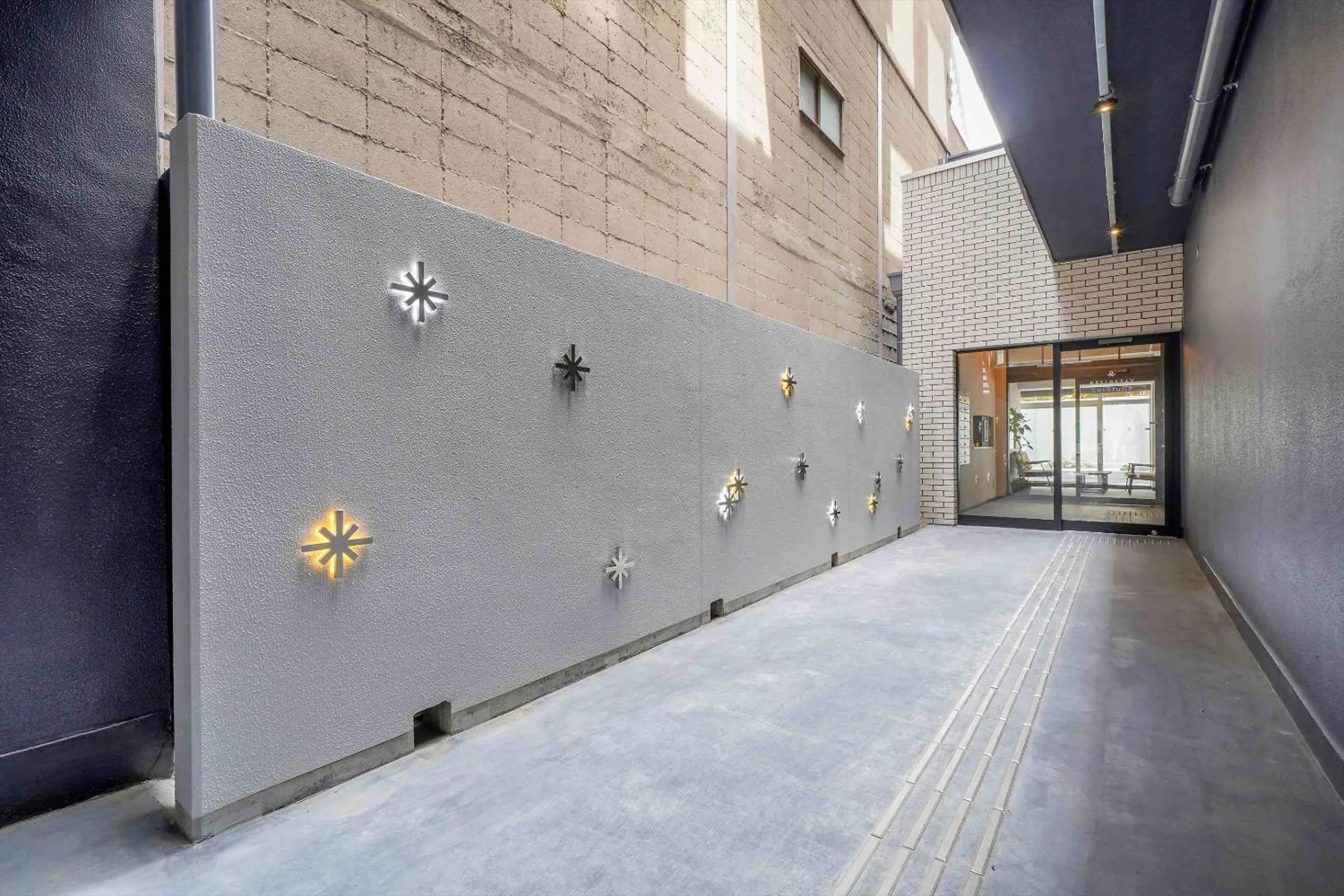 Facade/entrance in RESI STAY Heart