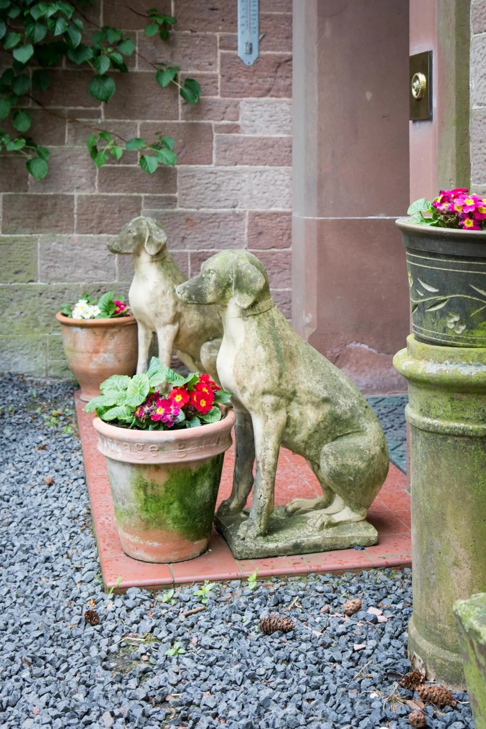 Facade/entrance in Whitehouse Country House