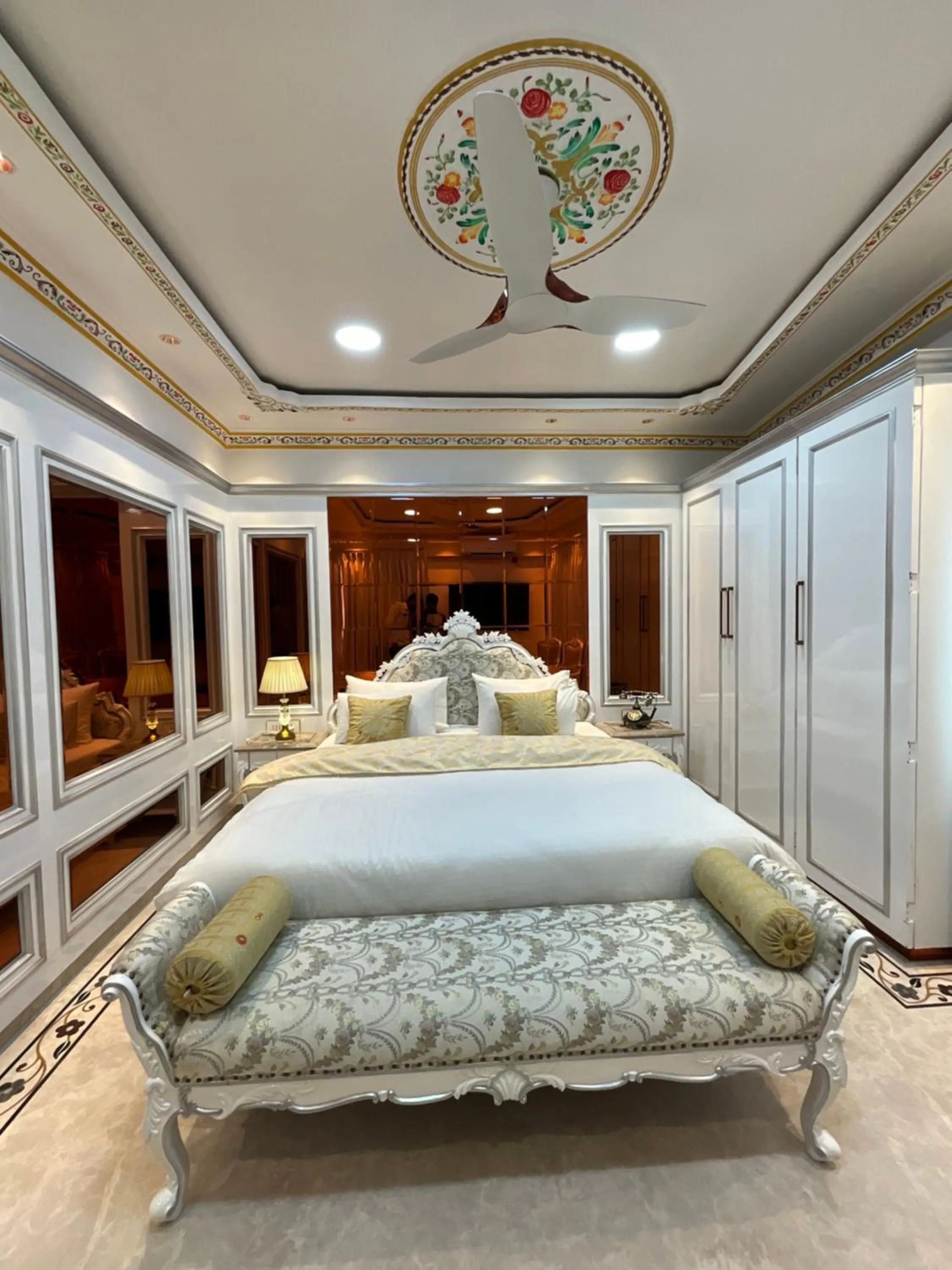 Bed in Hotel Om Stay Well