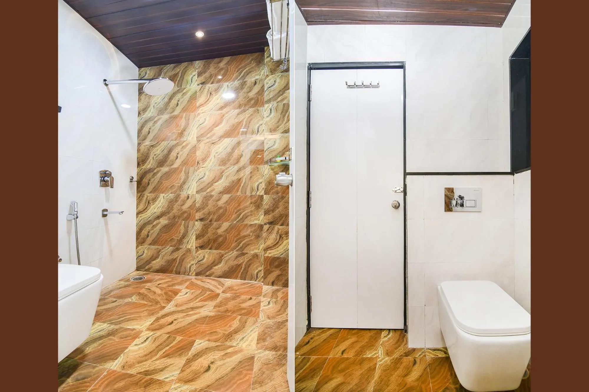 Bathroom in Hotel Om Stay Well