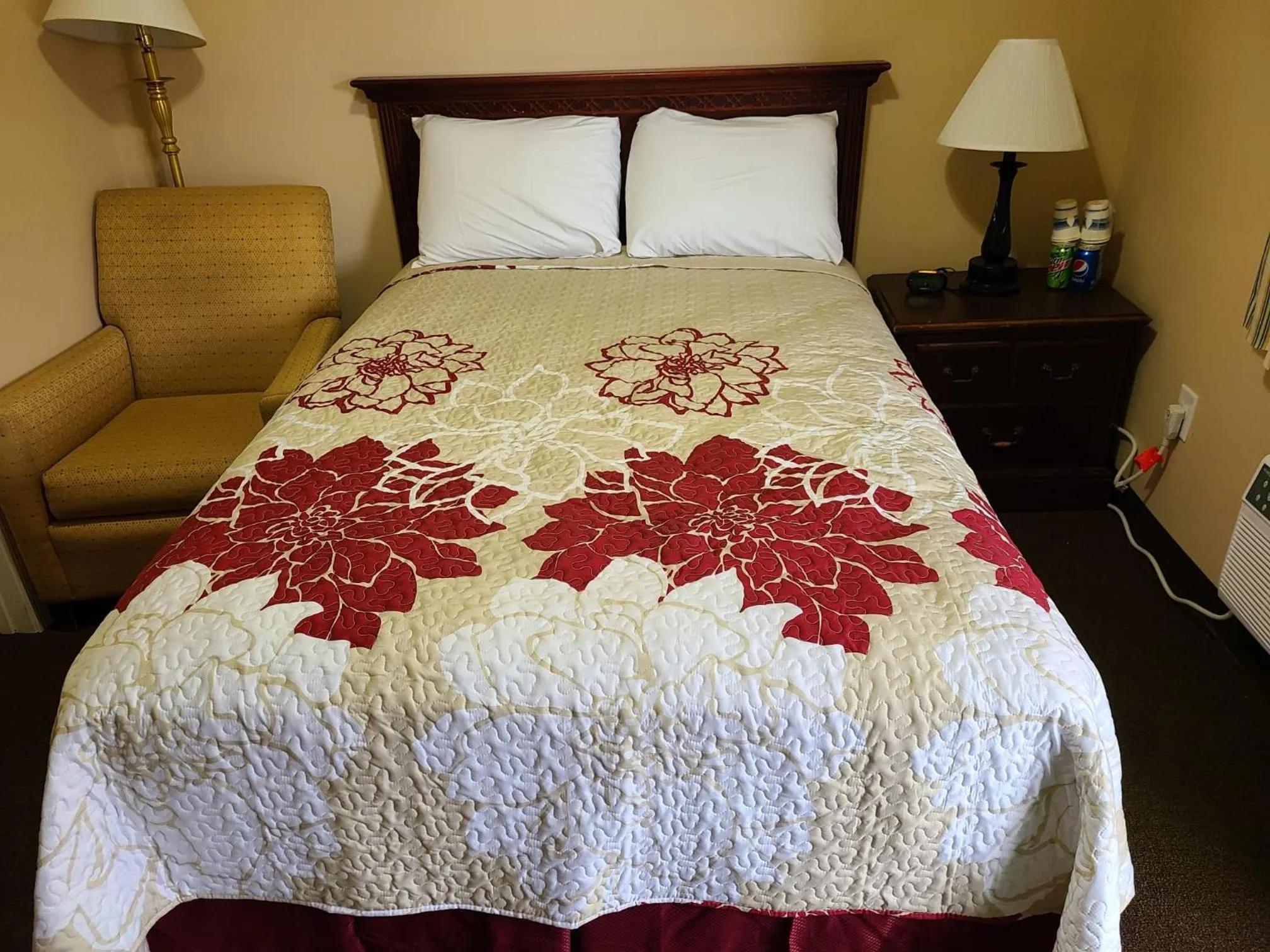 Bed in Clarysville Motel