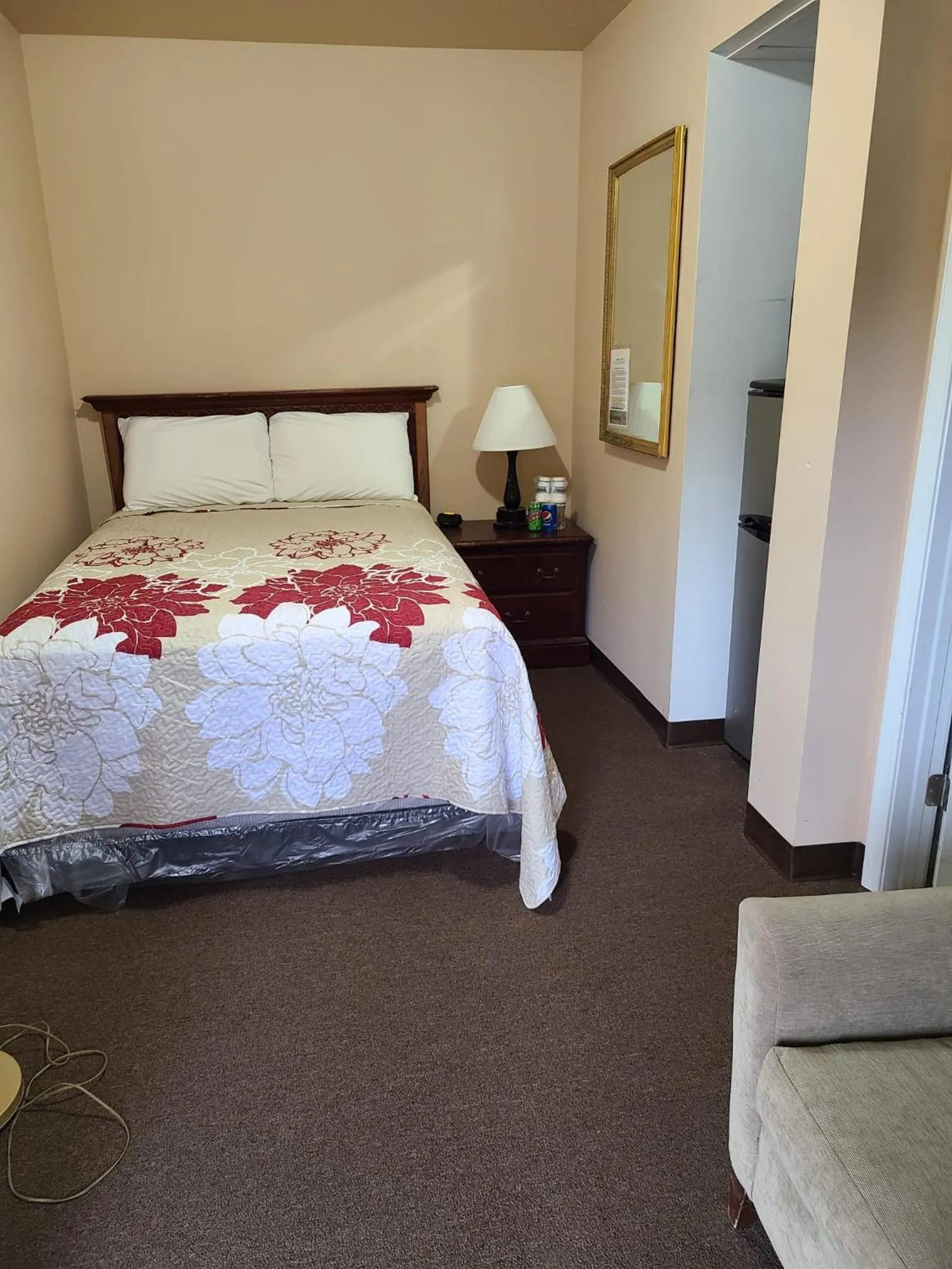 Bedroom, Bed in Clarysville Motel