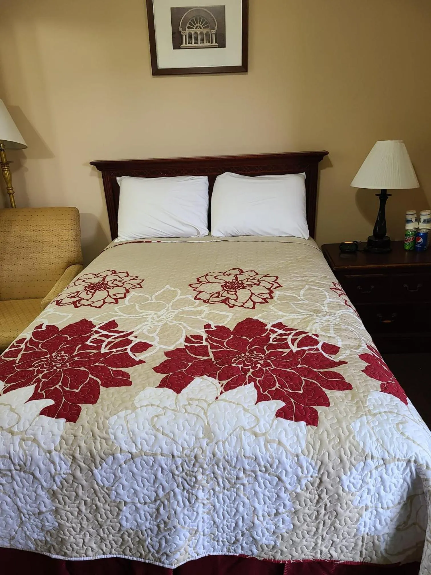 Bed in Clarysville Motel